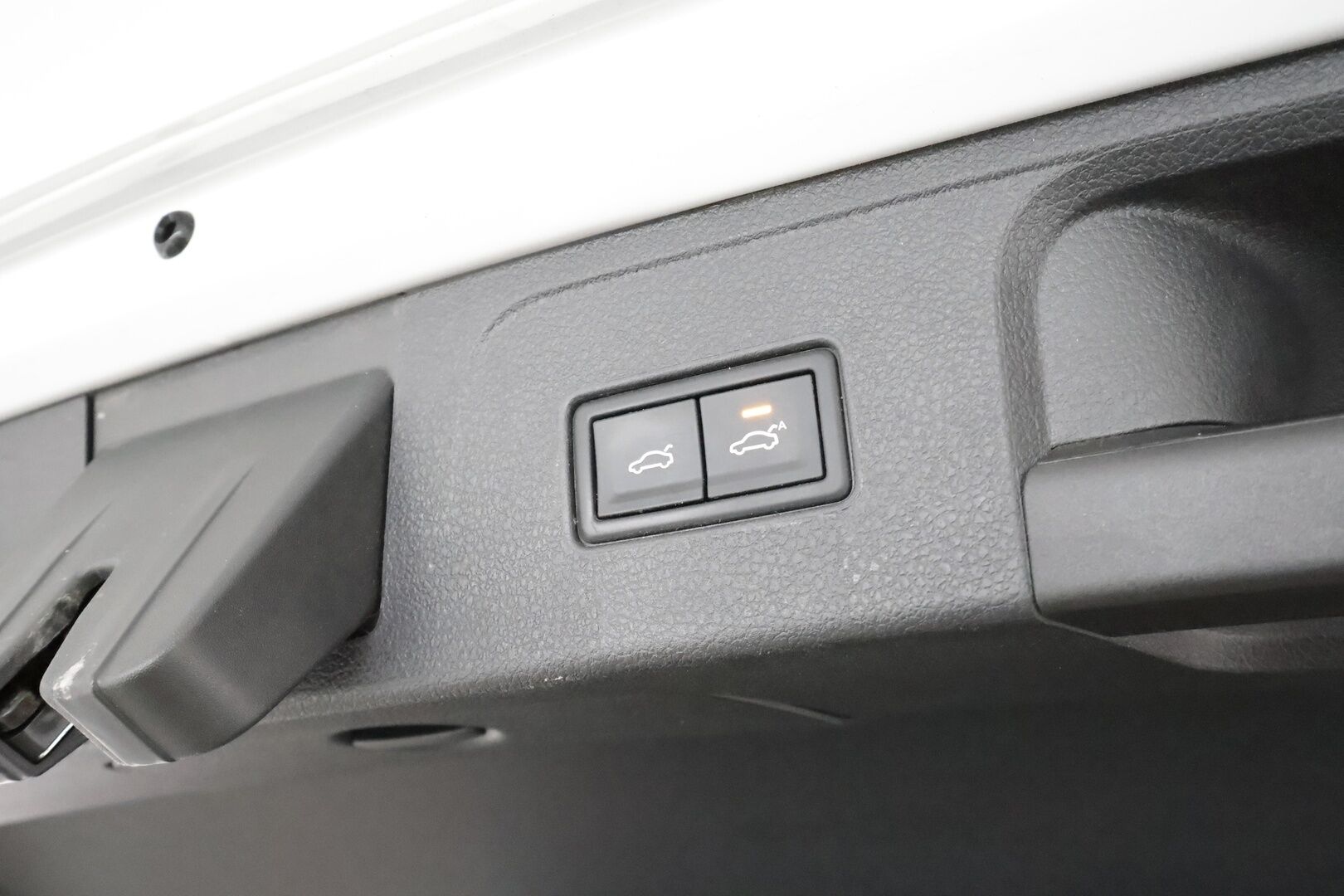 Volkswagen Passat 2019 Variant Alltrack 2,0 TDI SCR 140kW 4MOTION DSG **Webasto / Koukku / Adapt.Vakkari / LED-valot / P.Tutkat / Navi** - Suomi-auto / Merkkihuollettu!