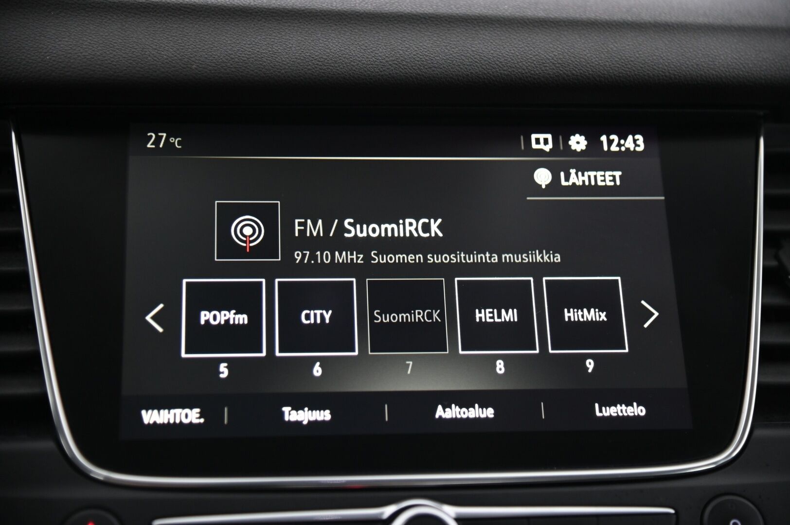 Opel Grandland X 2019 Innovation 1,2 Turbo Automaatti Start/Stop 96 kW AT8 *Lämmitettävä tuulilasi / Navi / P-Kamera* - Juuri saapunut! *Suomi-Auto / Ratinlämmitys / Sähkötoiminen takaluukku / Vakkari / Siisti*