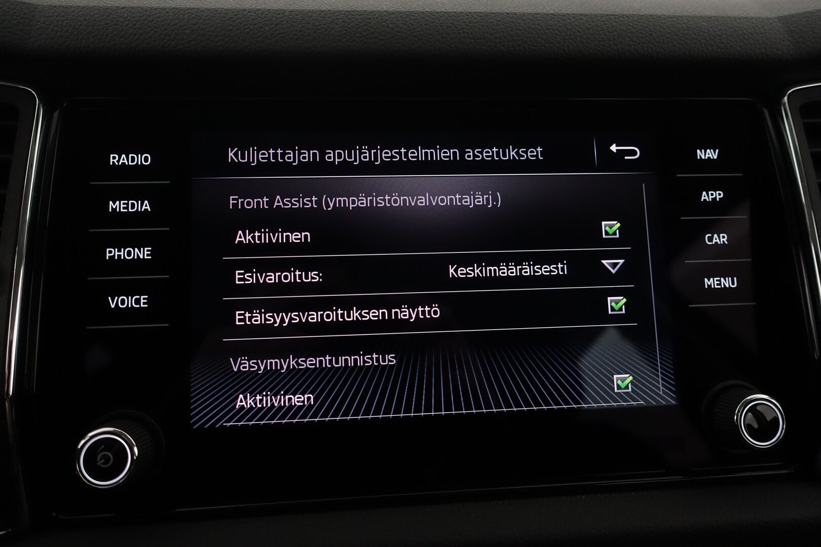 Skoda Kodiaq 2020 1,5 TSI ACT Ambition DSG Autom. - | 1-omisteinen | Suomi-auto | Webasto | Navi | Front Assist | Taittuva vetokoukku | Pysäköintitutkat | Peruutuskamera | Vakionopeudensäädin | Adaptiiviset LED-ajovalot | 2x renkaat aluvantein |