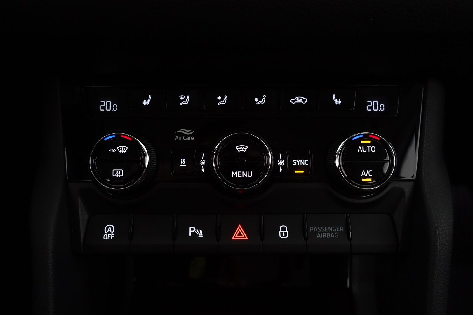 Skoda Kodiaq 2020 1,5 TSI ACT Ambition DSG Autom. - | 1-omisteinen | Suomi-auto | Webasto | Navi | Front Assist | Taittuva vetokoukku | Pysäköintitutkat | Peruutuskamera | Vakionopeudensäädin | Adaptiiviset LED-ajovalot | 2x renkaat aluvantein |