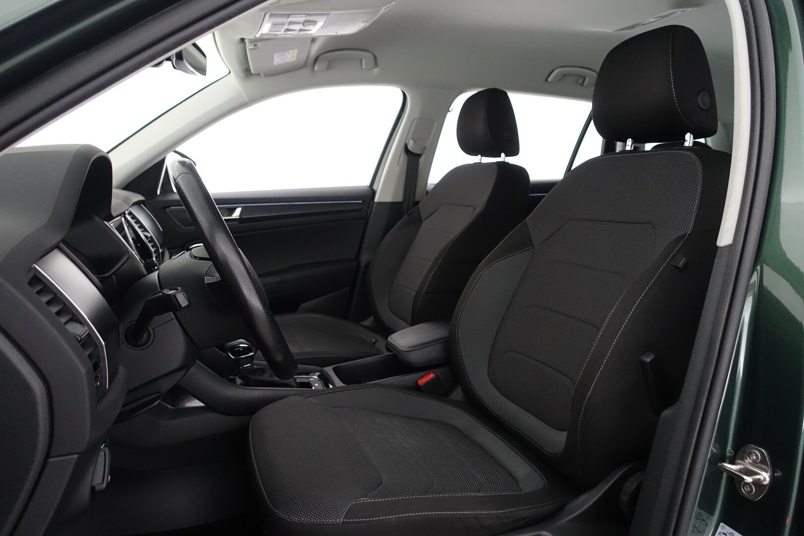 Skoda Kodiaq 2020 1,5 TSI ACT Ambition DSG Autom. - | 1-omisteinen | Suomi-auto | Webasto | Navi | Front Assist | Taittuva vetokoukku | Pysäköintitutkat | Peruutuskamera | Vakionopeudensäädin | Adaptiiviset LED-ajovalot | 2x renkaat aluvantein |
