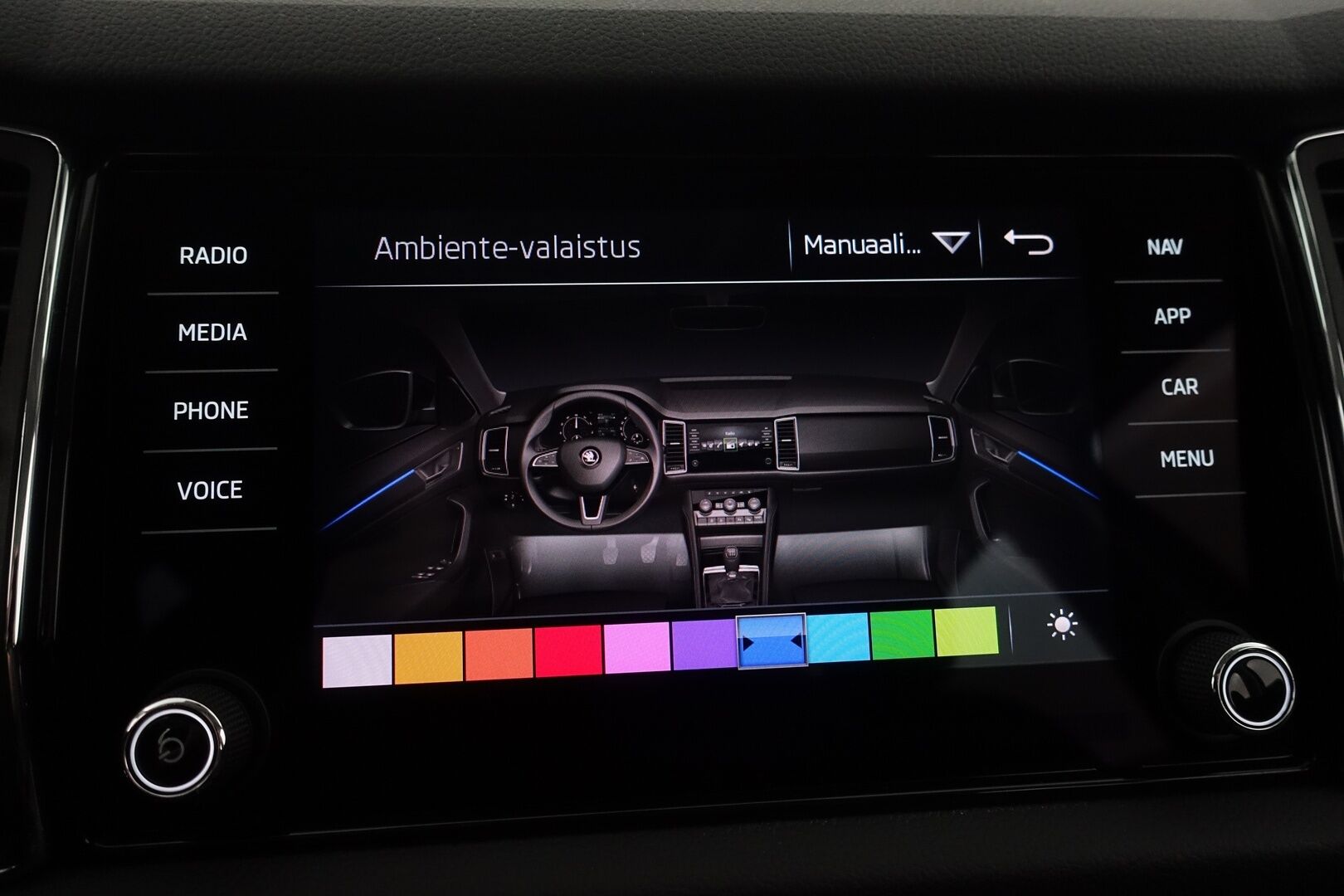 Skoda Kodiaq 2020 1,5 TSI ACT Ambition DSG Autom. - | 1-omisteinen | Suomi-auto | Webasto | Navi | Front Assist | Taittuva vetokoukku | Pysäköintitutkat | Peruutuskamera | Vakionopeudensäädin | Adaptiiviset LED-ajovalot | 2x renkaat aluvantein |