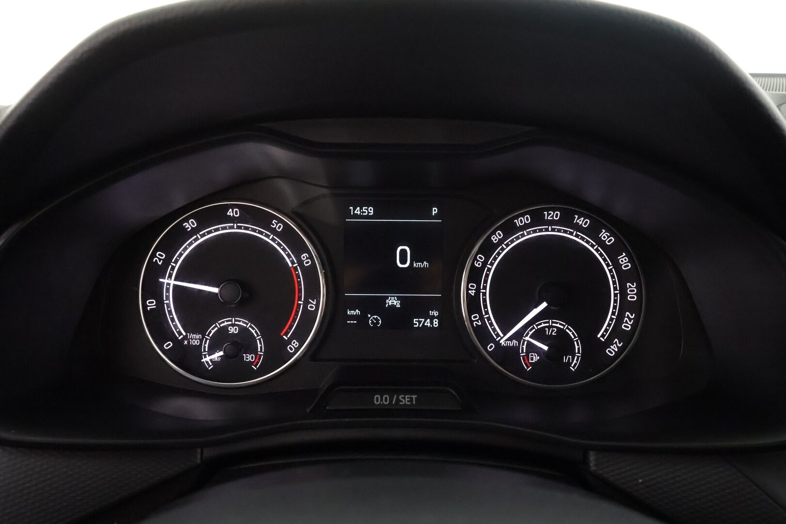 Skoda Scala 2020 1,0 TSI 115 Ambition DSG Autom. - | LED | Koukku | Vakkari | Side Assist | Lane Assist | P.tutkat | Lohko+sisälämmitin | Keyless | Lämm. ratti | 2x renkaat aluin | - KORKO VAIN 3,99 %