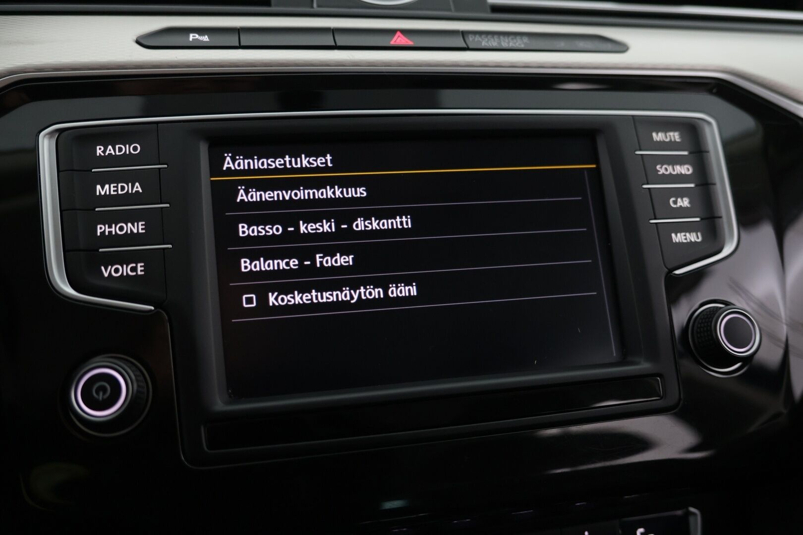 Volkswagen Passat 2017 Variant GTE Plug-In Hybrid 160 kW (218 hv) DSG-automaatti / ACC / Matrix LED / Taitettava Vetokoukku / Nahkasisusta /