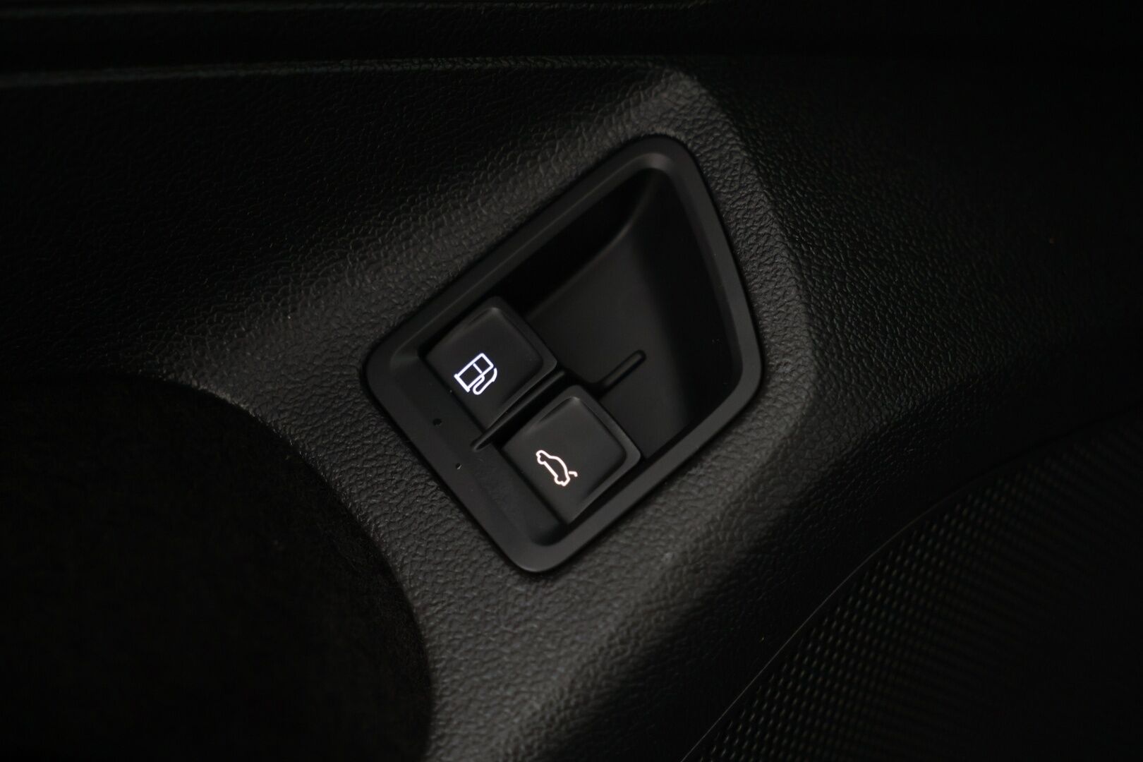 Volkswagen Passat 2017 Variant GTE Plug-In Hybrid 160 kW (218 hv) DSG-automaatti / ACC / Matrix LED / Taitettava Vetokoukku / Nahkasisusta /