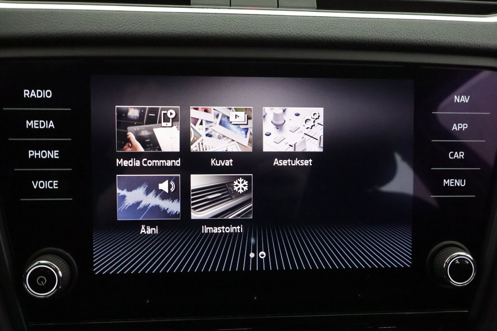Skoda Octavia 2020 Combi 1,5 TSI Style BusinessLine DSG * ACC / Webasto / P.kamera / Keyless / Apple&Android * - 1.Om Suomi-auto / Kahdet Renkaat
