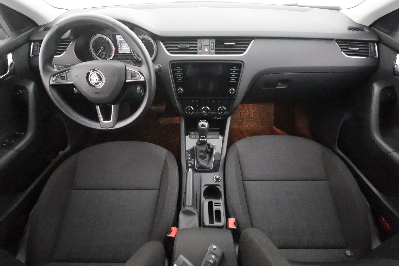 Skoda Octavia 2020 Combi 1,5 TSI Style BusinessLine DSG * ACC / Webasto / P.kamera / Keyless / Apple&Android * - 1.Om Suomi-auto / Kahdet Renkaat