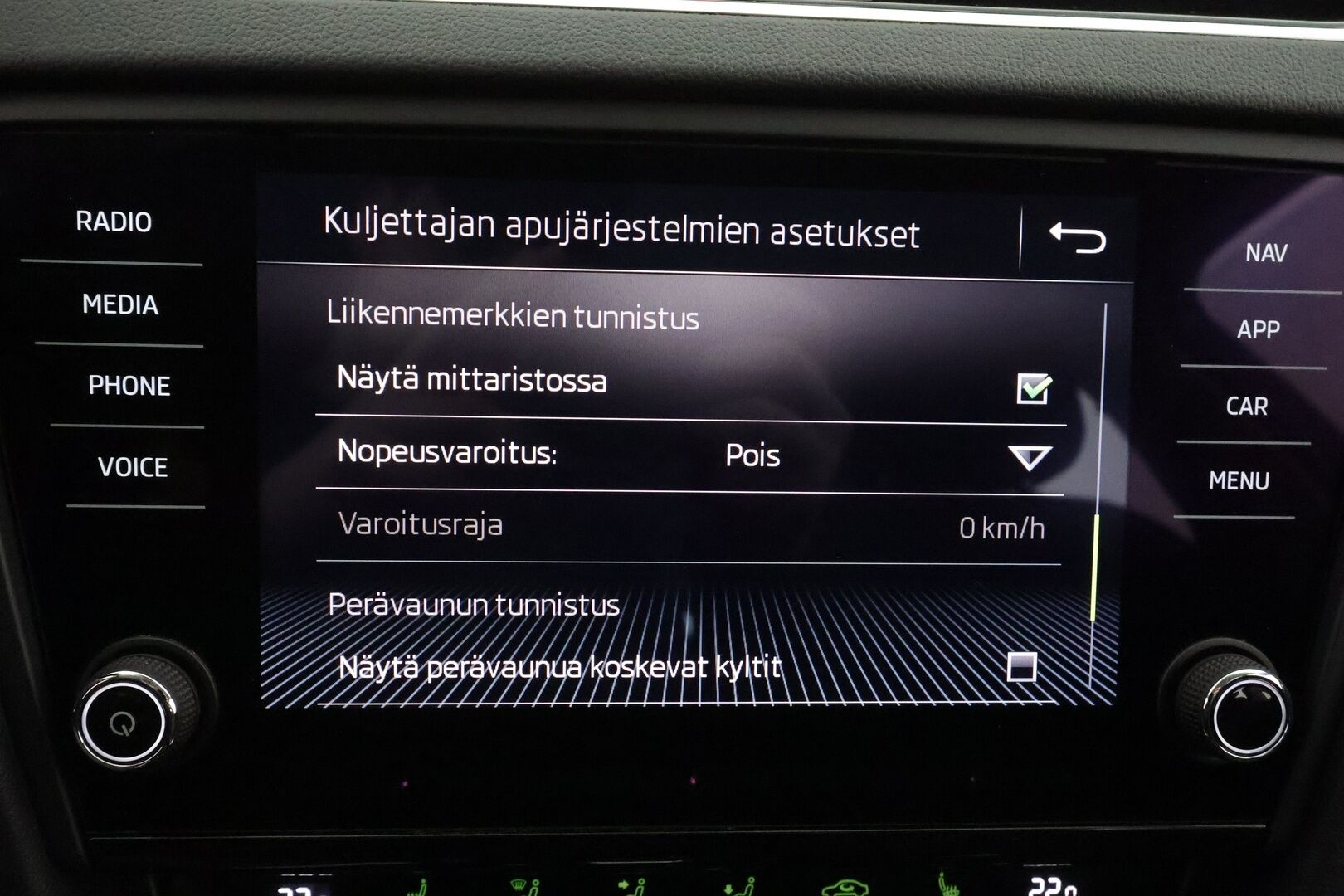 Skoda Octavia 2020 Combi 1,5 TSI Style BusinessLine DSG * ACC / Webasto / P.kamera / Keyless / Apple&Android * - 1.Om Suomi-auto / Kahdet Renkaat