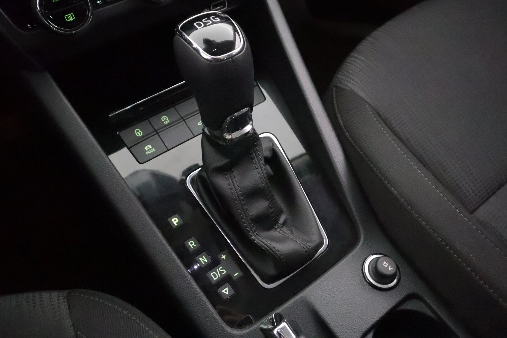 Skoda Octavia 2020 Combi 1,5 TSI Style BusinessLine DSG * ACC / Webasto / P.kamera / Keyless / Apple&Android * - 1.Om Suomi-auto / Kahdet Renkaat