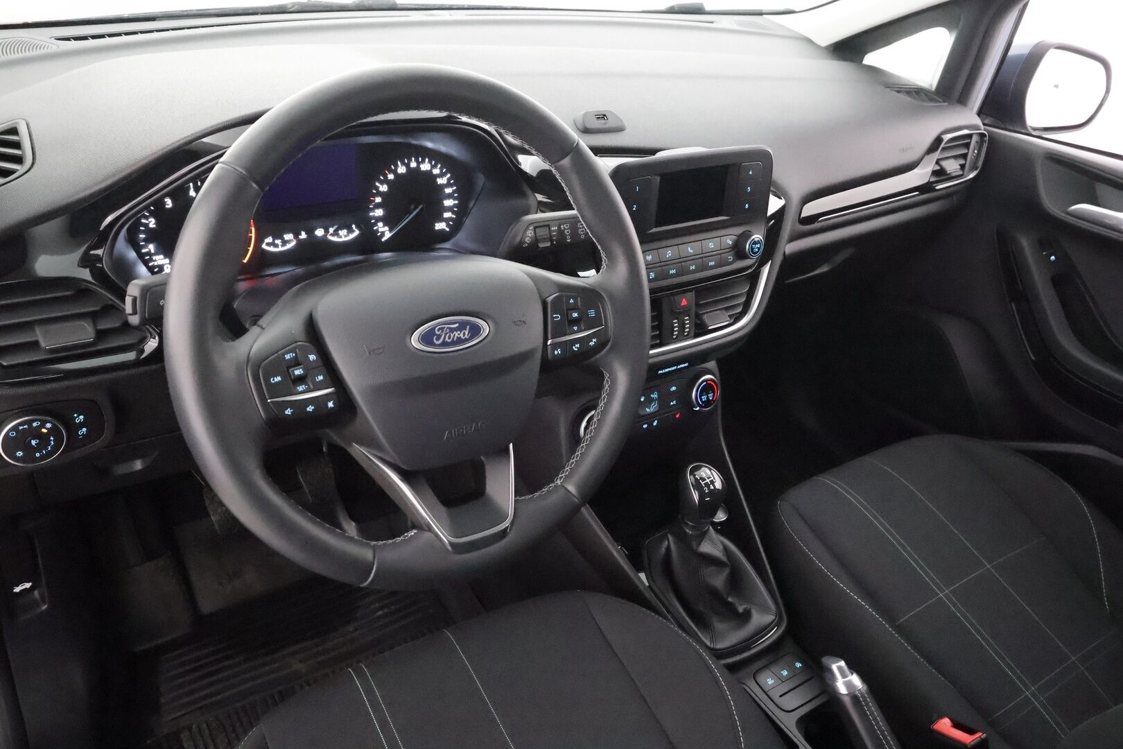 Ford Fiesta 2020 1,1 85hv M5 Trend 5-ovinen - | Sisätilanlämmitin | Vakkari | Bluetooth | Kaistavahti | P.Tutka | Ratinlämmitys | Kahdet renkaat | Merkkihuollot | Suomi-auto |