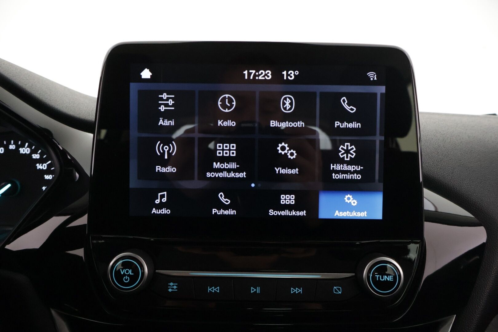 Ford Fiesta 2019 1,0 EcoBoost 100hv M6 Titanium 5-ovinen - Suomi-auto / Peruutuskamera / Vakkari / Carplay / Kaistavahti / Tutkat eteen ja taakse* 