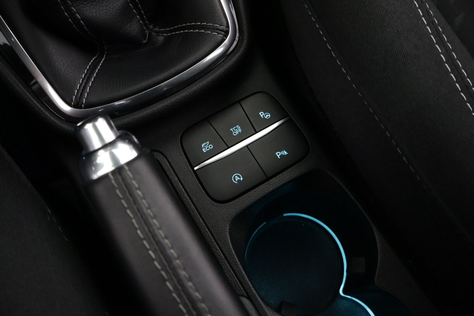 Ford Fiesta 2019 1,0 EcoBoost 100hv M6 Titanium 5-ovinen - Suomi-auto / Peruutuskamera / Vakkari / Carplay / Kaistavahti / Tutkat eteen ja taakse* 