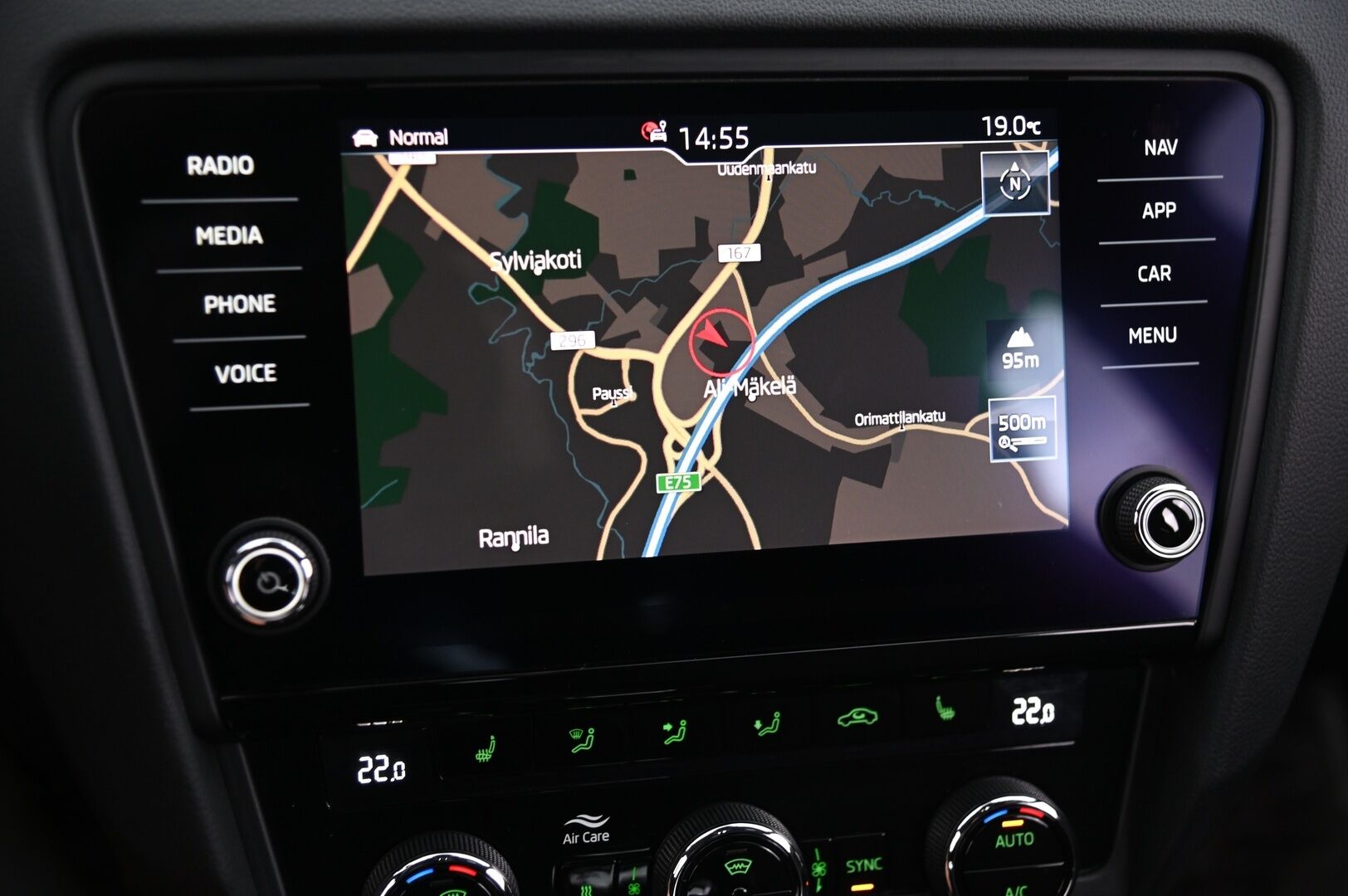 Skoda Octavia 2020 1,5 TSI Style BusinessLine DSG Autom. *ACC/  Digimittari/  Ambient/  Kamera/  Webasto* - Merkkihuollettu / 2x renkaat ja vanteet / Suomiauto