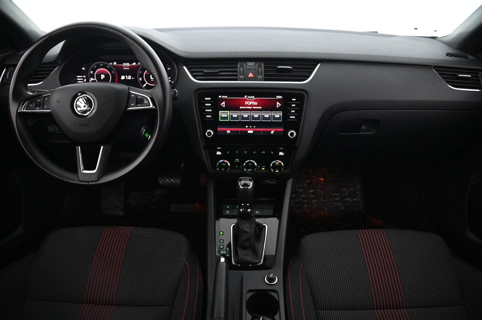 Skoda Octavia 2020 1,5 TSI Style BusinessLine DSG Autom. *ACC/  Digimittari/  Ambient/  Kamera/  Webasto* - Merkkihuollettu / 2x renkaat ja vanteet / Suomiauto