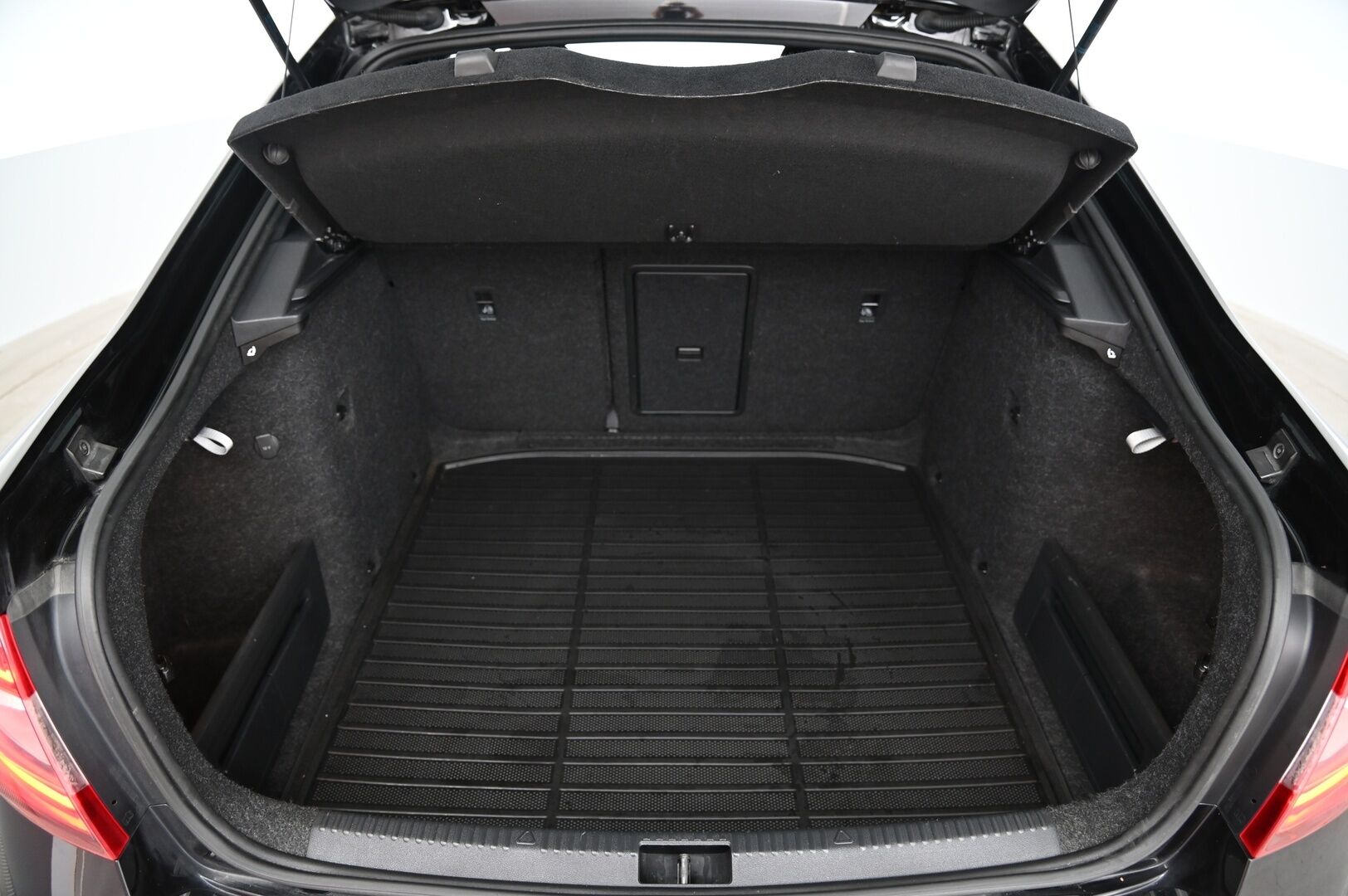 Skoda Octavia 2020 1,5 TSI Style BusinessLine DSG Autom. *ACC/  Digimittari/  Ambient/  Kamera/  Webasto* - Merkkihuollettu / 2x renkaat ja vanteet / Suomiauto