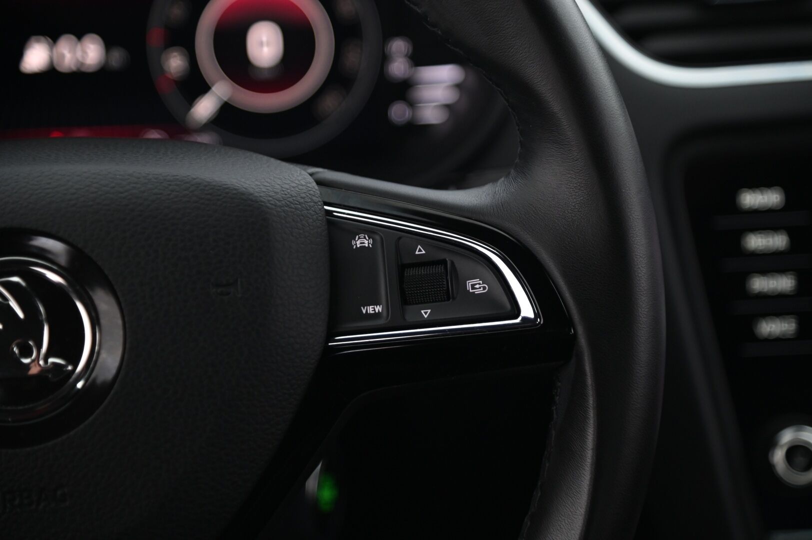 Skoda Octavia 2020 1,5 TSI Style BusinessLine DSG Autom. *ACC/  Digimittari/  Ambient/  Kamera/  Webasto* - Merkkihuollettu / 2x renkaat ja vanteet / Suomiauto