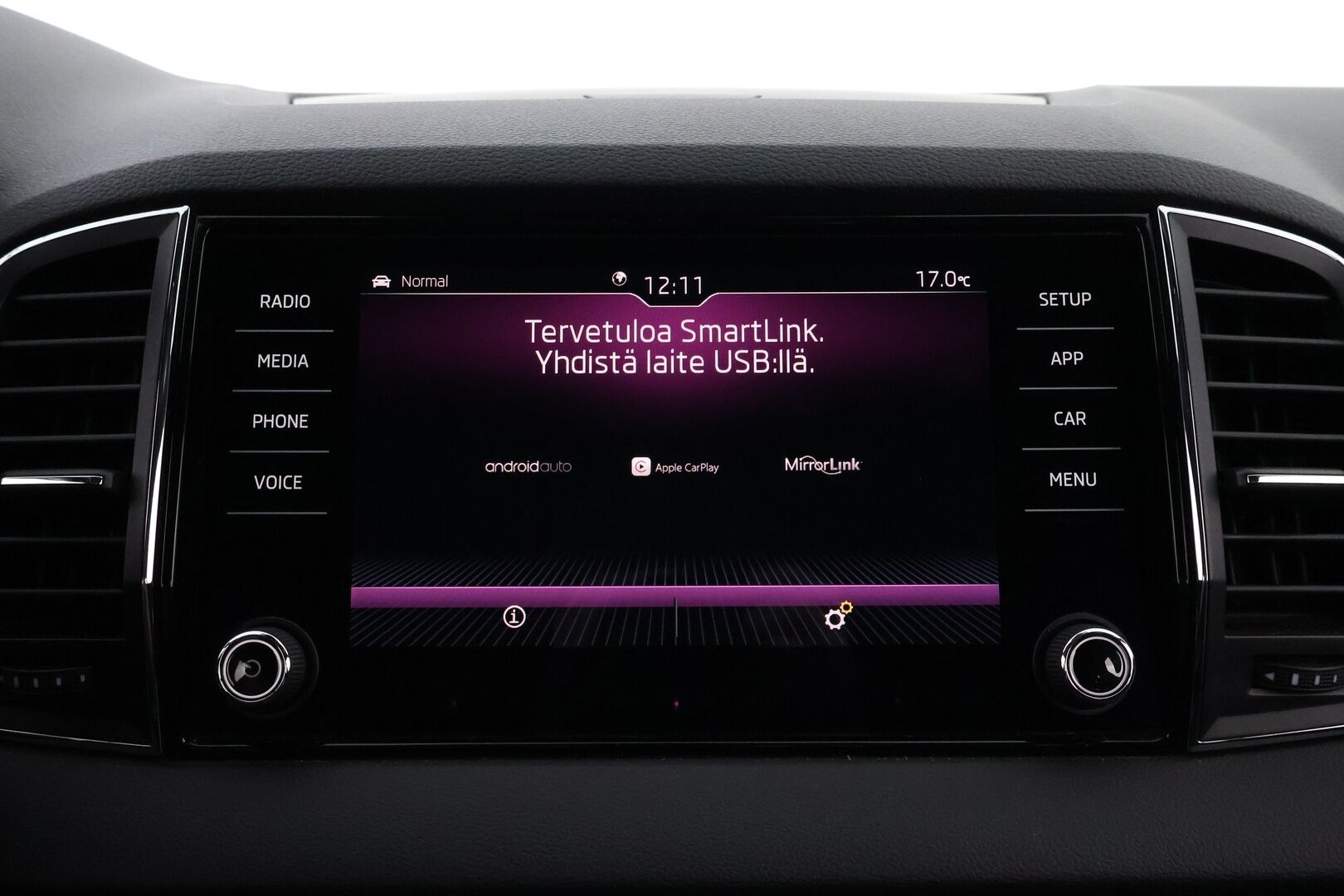 Skoda Karoq 2020 1,5 TSI SportLine DSG Autom. * Webasto / Adapt.Vakkari / Peruutuskamera / Koukku / Digimittari / Adapt.LED / - Suomiauto / Merkkihuollot / Jakopää juuri tehty!