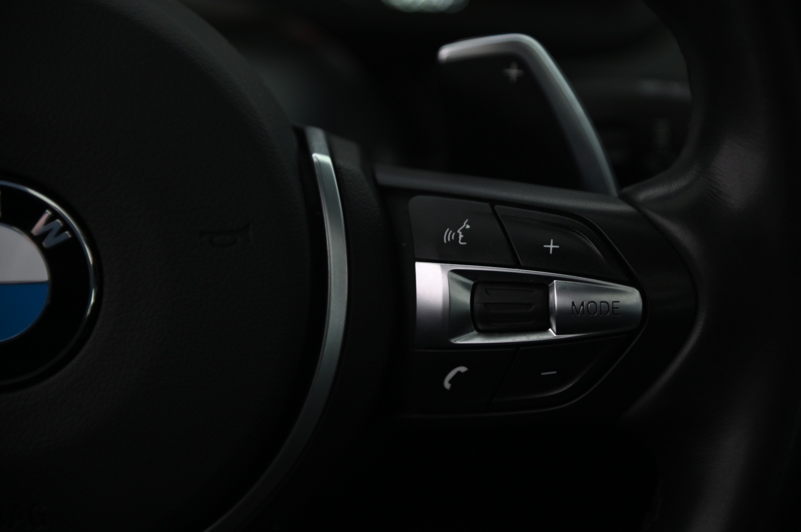 BMW 520 2016 d xDrive M-sport LCI*Panorama / HUD / Hifit / Proff.Navi* - *P-kamera / Näyttävä / Juuri tullut*