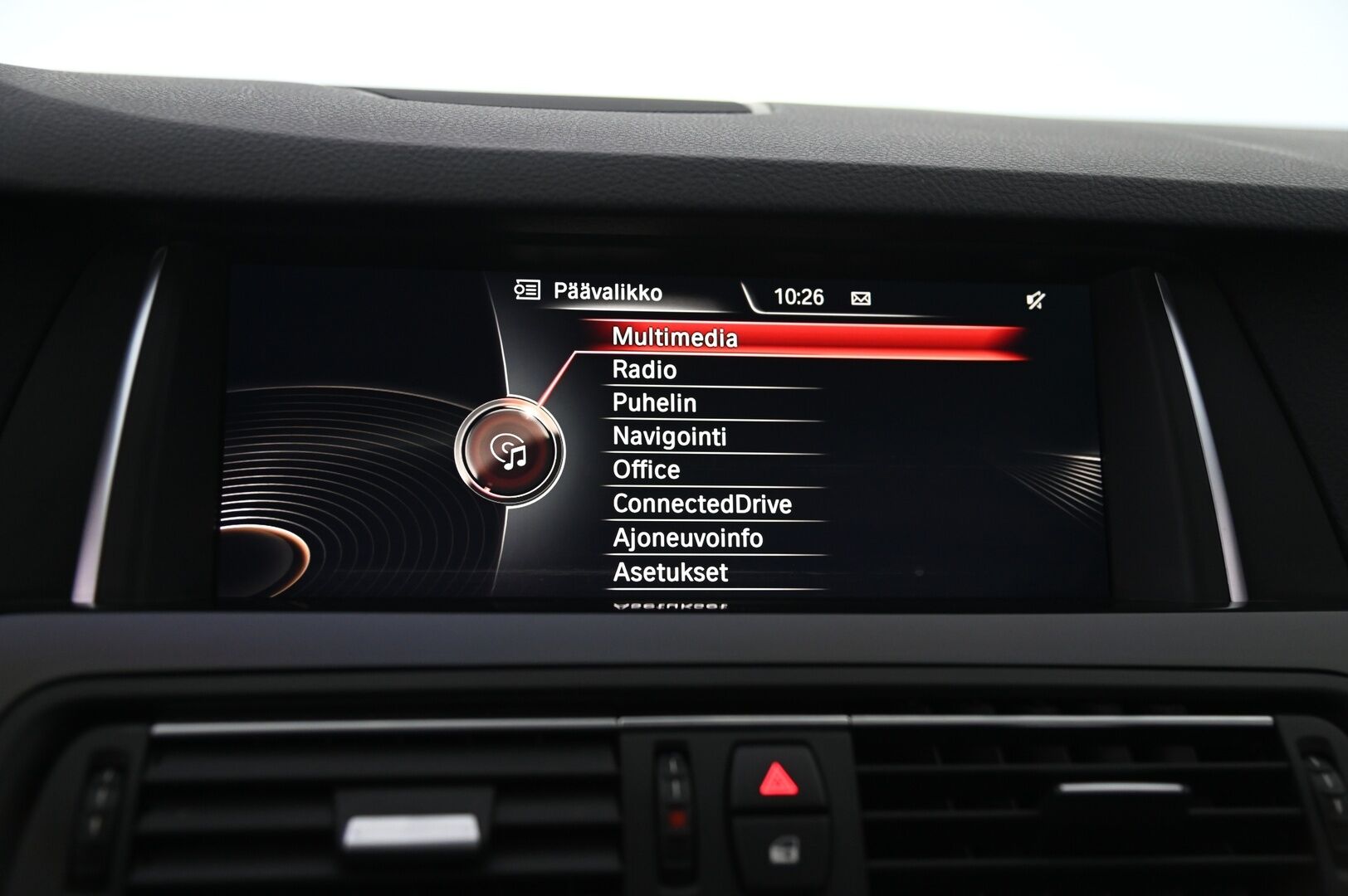 BMW 520 2016 d xDrive M-sport LCI*Panorama / HUD / Hifit / Proff.Navi* - *P-kamera / Näyttävä / Juuri tullut*