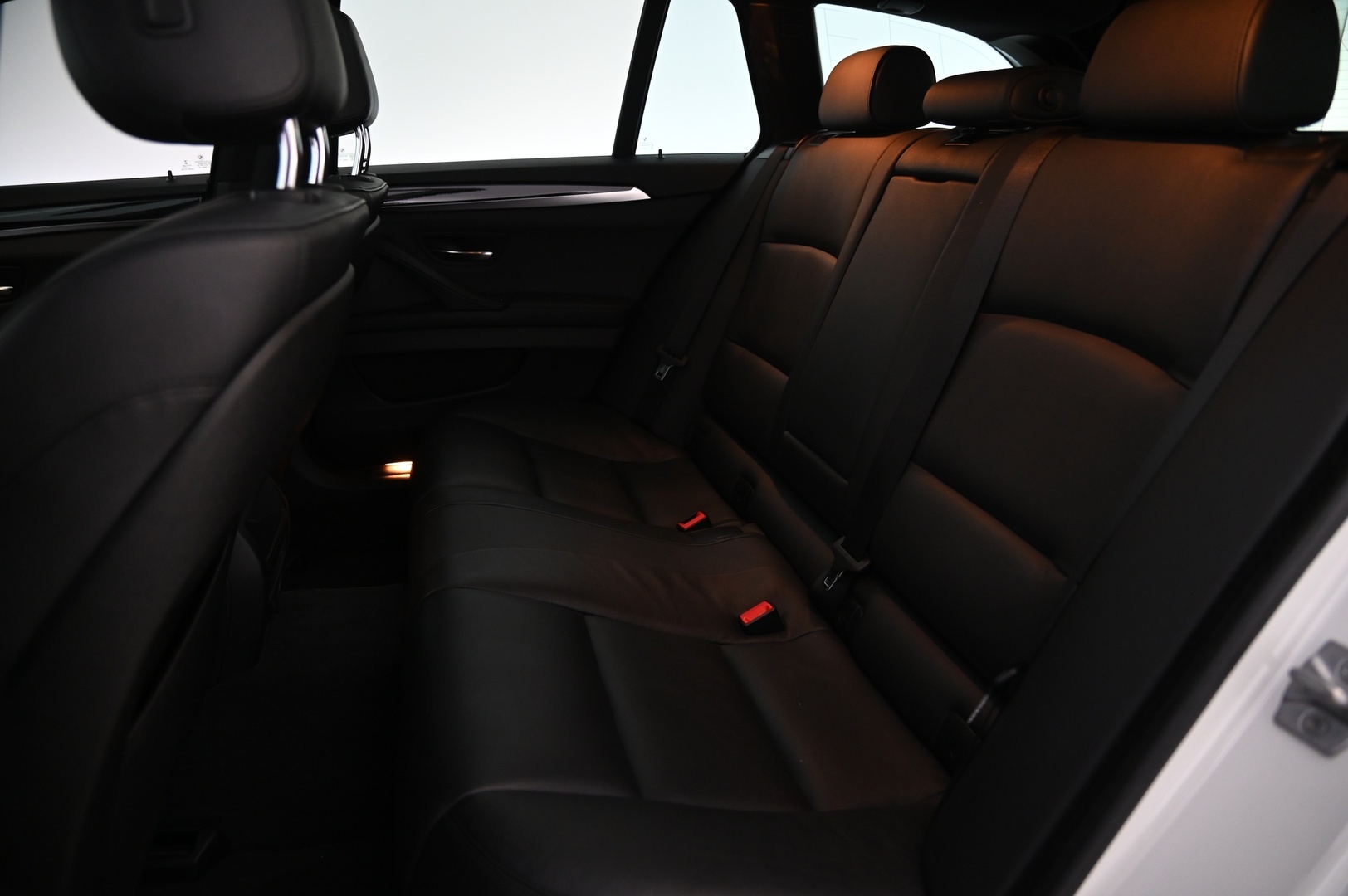 BMW 520 2016 d xDrive M-sport LCI*Panorama / HUD / Hifit / Proff.Navi* - *P-kamera / Näyttävä / Juuri tullut*