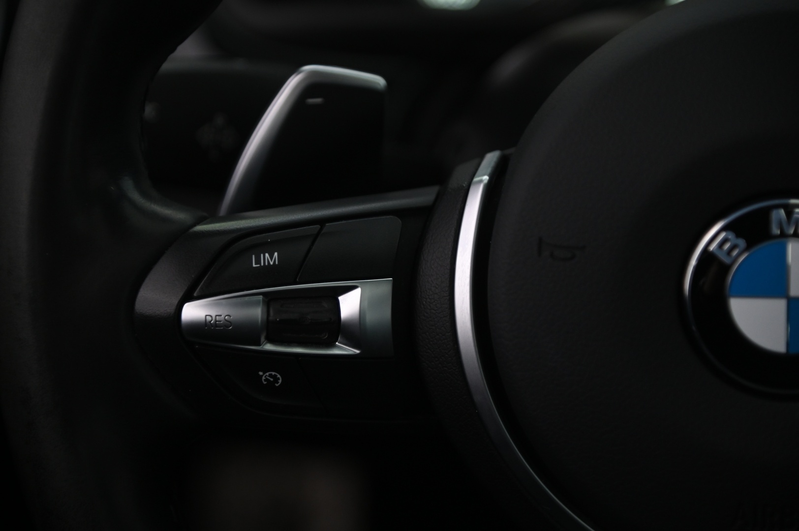 BMW 520 2016 d xDrive M-sport LCI*Panorama / HUD / Hifit / Proff.Navi* - *P-kamera / Näyttävä / Juuri tullut*