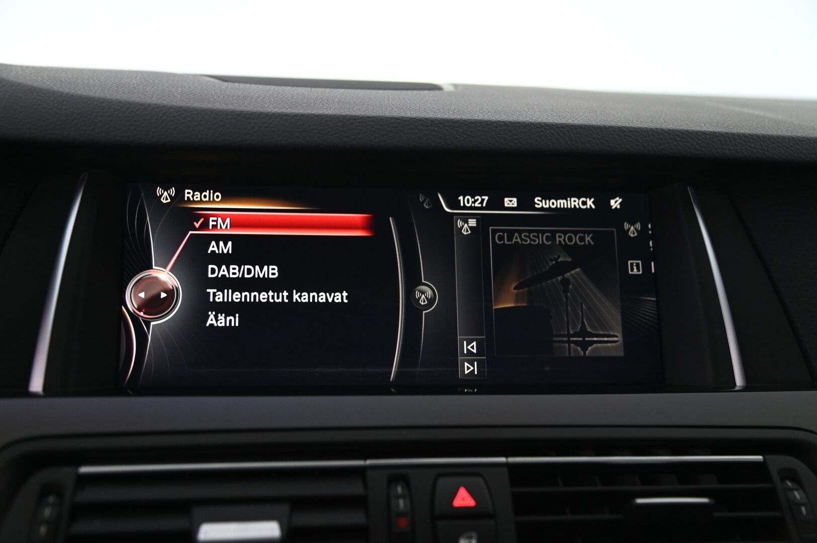 BMW 520 2016 d xDrive M-sport LCI*Panorama / HUD / Hifit / Proff.Navi* - *P-kamera / Näyttävä / Juuri tullut*