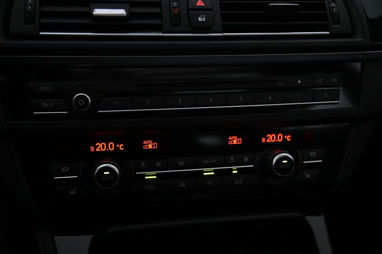 BMW 520 2016 d xDrive M-sport LCI*Panorama / HUD / Hifit / Proff.Navi* - *P-kamera / Näyttävä / Juuri tullut*