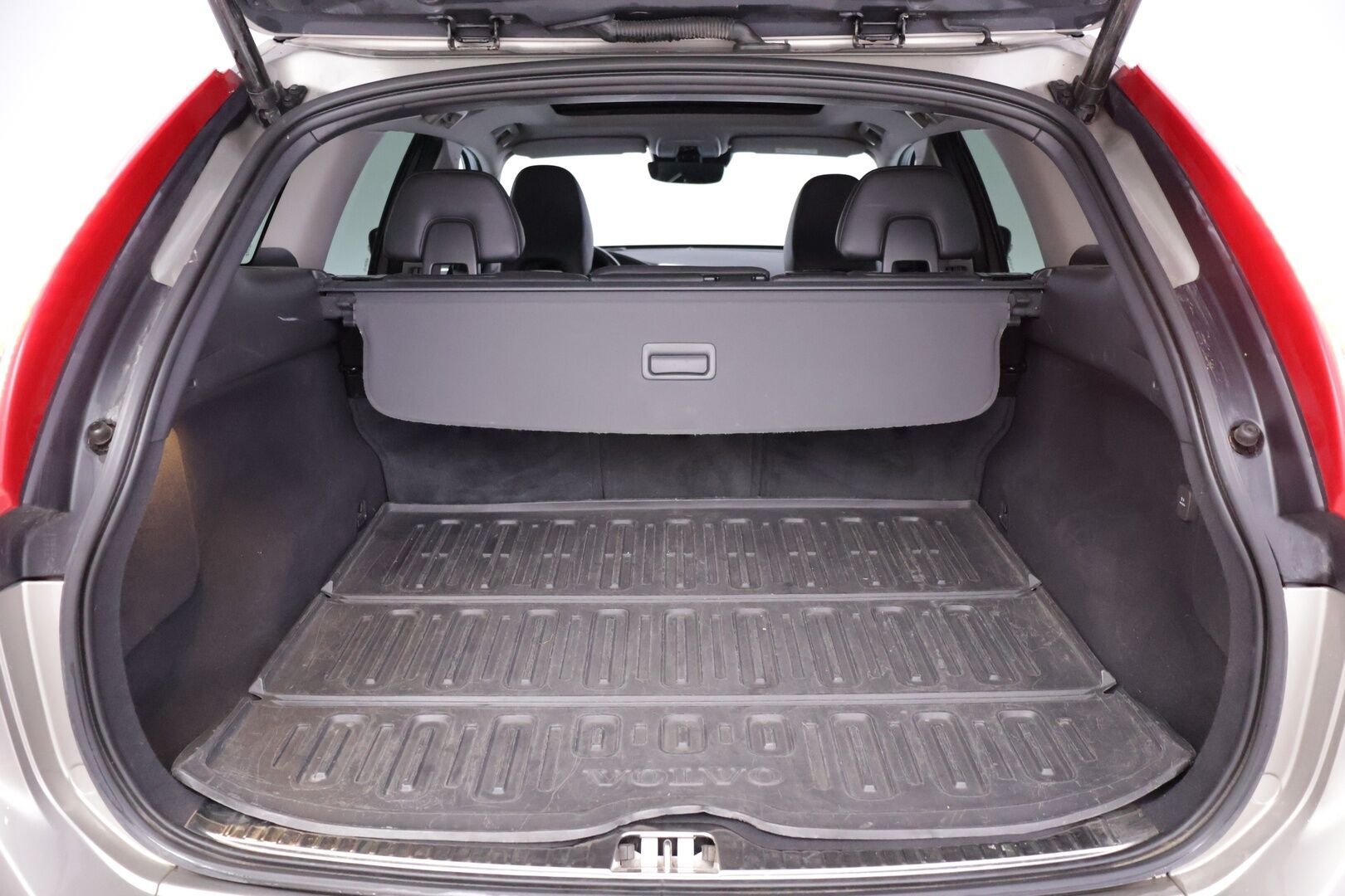 Volvo XC60 2016 D4 AWD Summum aut - | ACC | Webasto | Panoraama | VOC | Koukku | Keyless go | P-Kamera | BLIS |