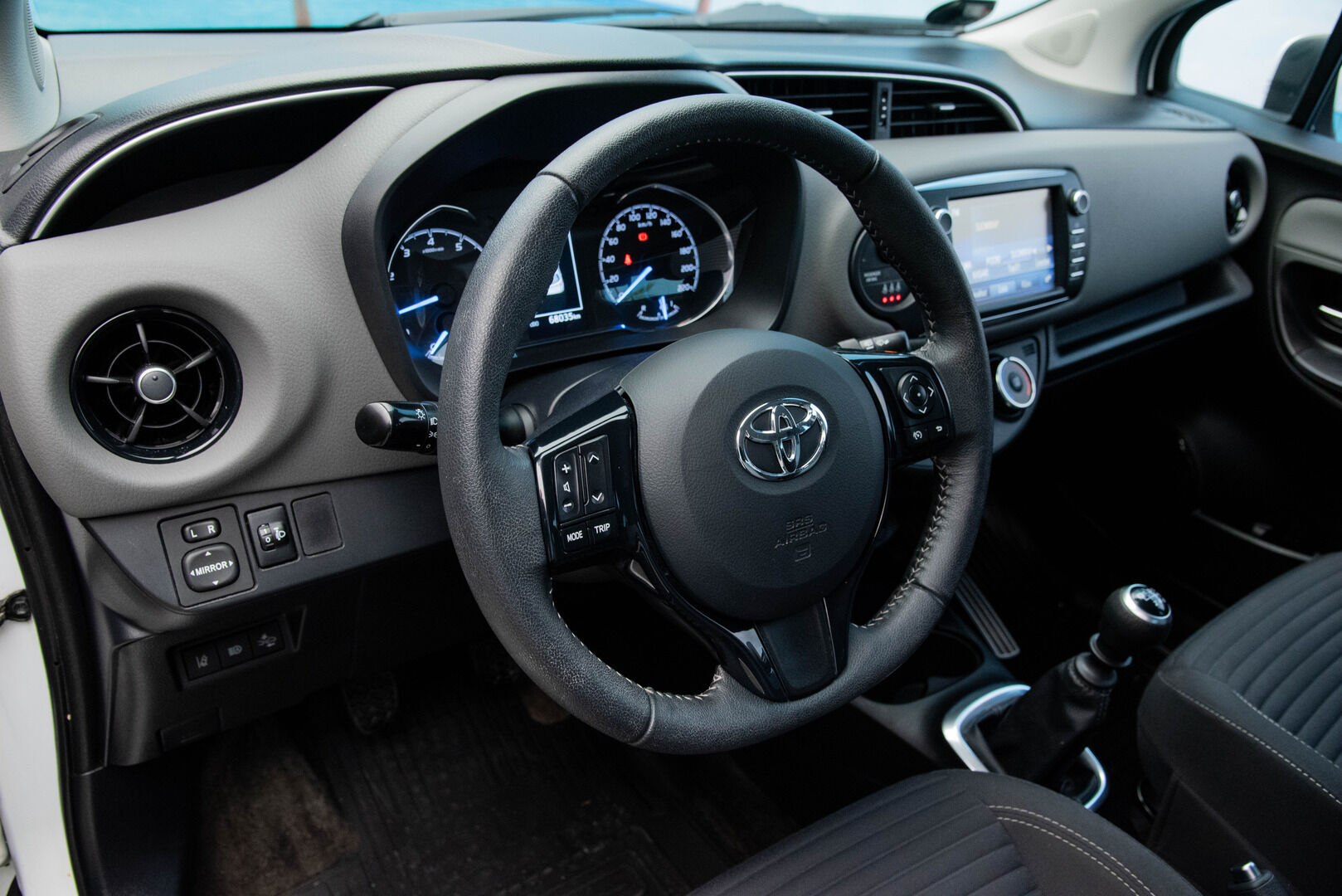 Toyota Yaris 2020 1,5 Dual VVT-i Active 5ov ** 2.om | Suomi-Auto | Vakkari | Lohkolämmitin | Peruutuskamera | BT-audio | - | 2.om | Suomi-Auto | Vakkari | Lohkolämmitin sisätilapistokkeella | Peruutuskamera | BT-audio |
