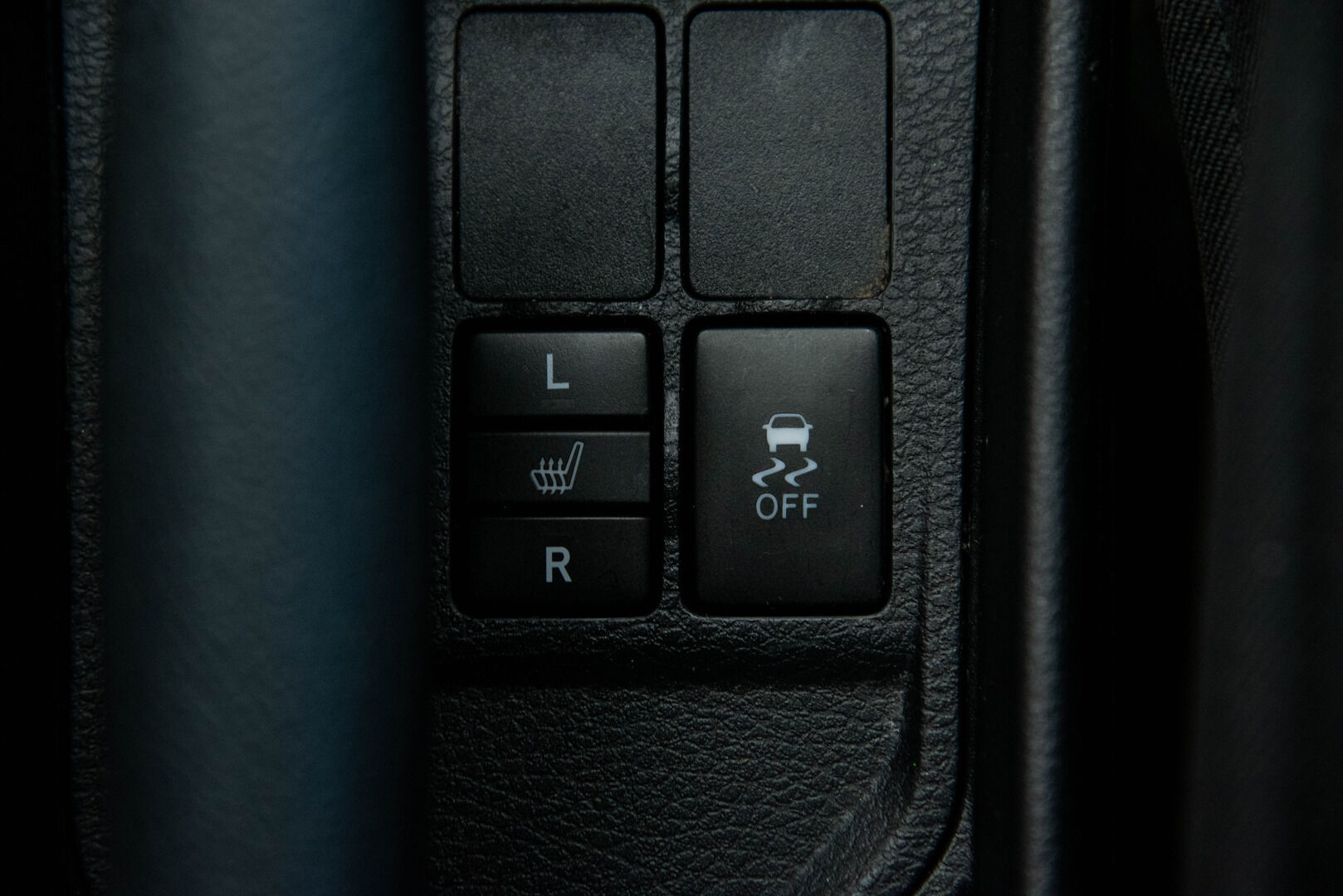 Toyota Yaris 2020 1,5 Dual VVT-i Active 5ov ** 2.om | Suomi-Auto | Vakkari | Lohkolämmitin | Peruutuskamera | BT-audio | - | 2.om | Suomi-Auto | Vakkari | Lohkolämmitin sisätilapistokkeella | Peruutuskamera | BT-audio |
