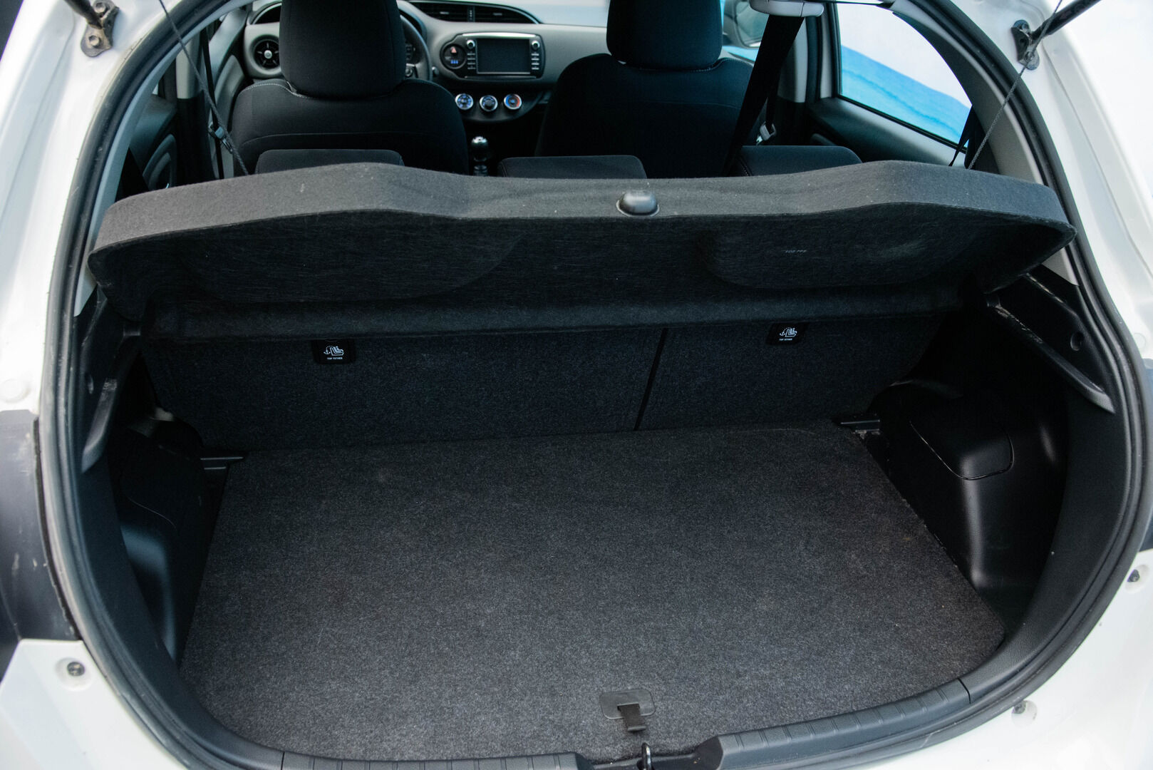 Toyota Yaris 2020 1,5 Dual VVT-i Active 5ov ** 2.om | Suomi-Auto | Vakkari | Lohkolämmitin | Peruutuskamera | BT-audio | - | 2.om | Suomi-Auto | Vakkari | Lohkolämmitin sisätilapistokkeella | Peruutuskamera | BT-audio |
