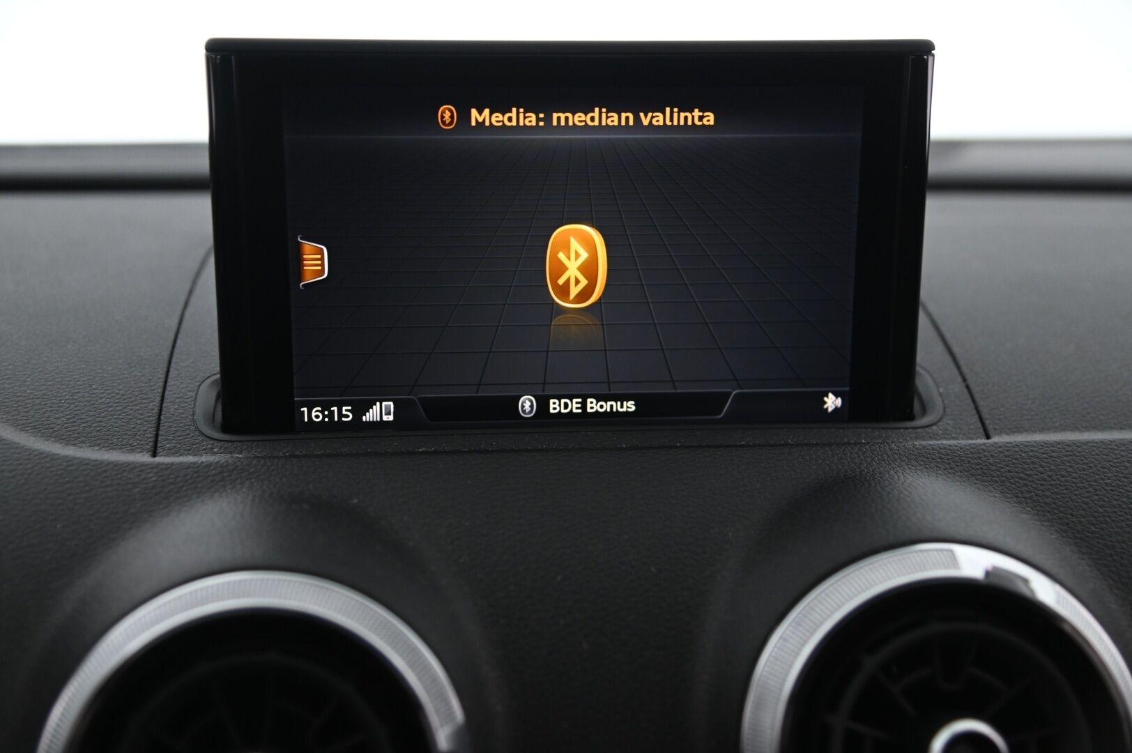 Audi A3 2020 Sportback Pro Business Sport 35 TFSI 110 kW S tronic S-Line*ACC / LED / Lämmitin* - *S-Line / Juuri tullut / 2x renkaat&vanteet / Juuri tehty jakopää*