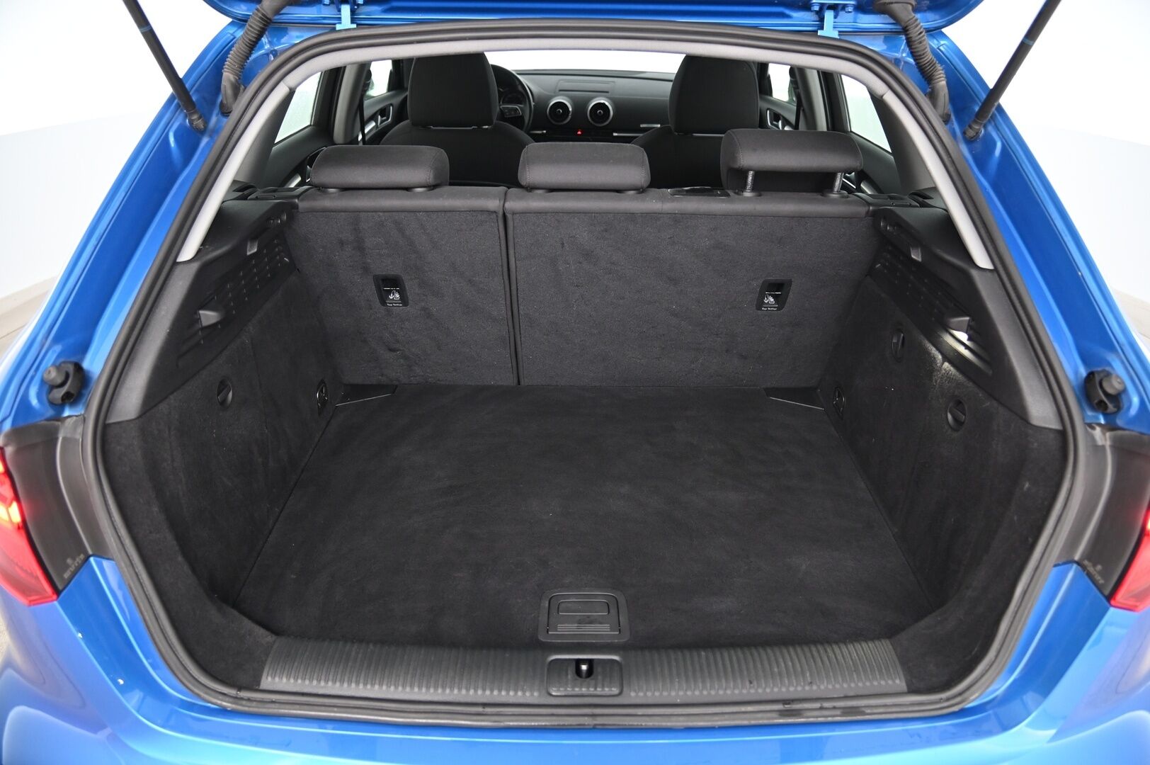 Audi A3 2020 Sportback Pro Business Sport 35 TFSI 110 kW S tronic*ACC / LED / Lämmitin* - *Siisti / Juuri tullut / 2x renkaat&vanteet / Juuri vaihdettu hihna!*