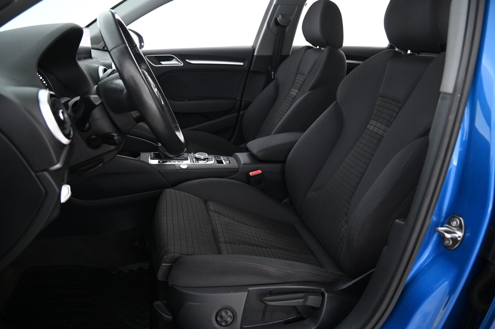 Audi A3 2020 Sportback Pro Business Sport 35 TFSI 110 kW S tronic*ACC / LED / Lämmitin* - *Siisti / Juuri tullut / 2x renkaat&vanteet / Juuri vaihdettu hihna!*