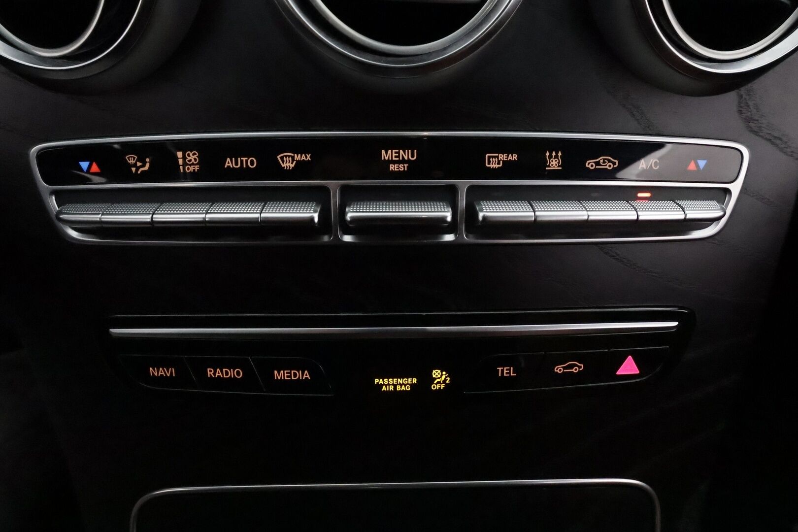 Mercedes-Benz C 2020 300 de T A Business AMG Edition EQ Power **Distronic+ / Multibeam / Koukku / P.kamera / Ruskeat nahat / Navi** - Suomi-auto / Lisälämmitin / Kahdet renkaat aluvanteilla