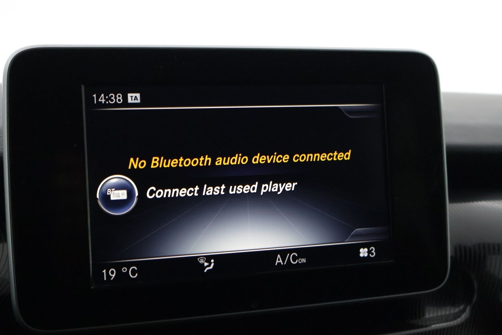 Mercedes-Benz V 2015 220 BlueTEC keskipitkä A2 8-Paikkainen * Webasto / P-Kamera / Vakionopeudensäädin / Tutkat edessä ja takana * - Uudet talvirenkaat / Juuri huollettu / Elokuussa katsastettu! *