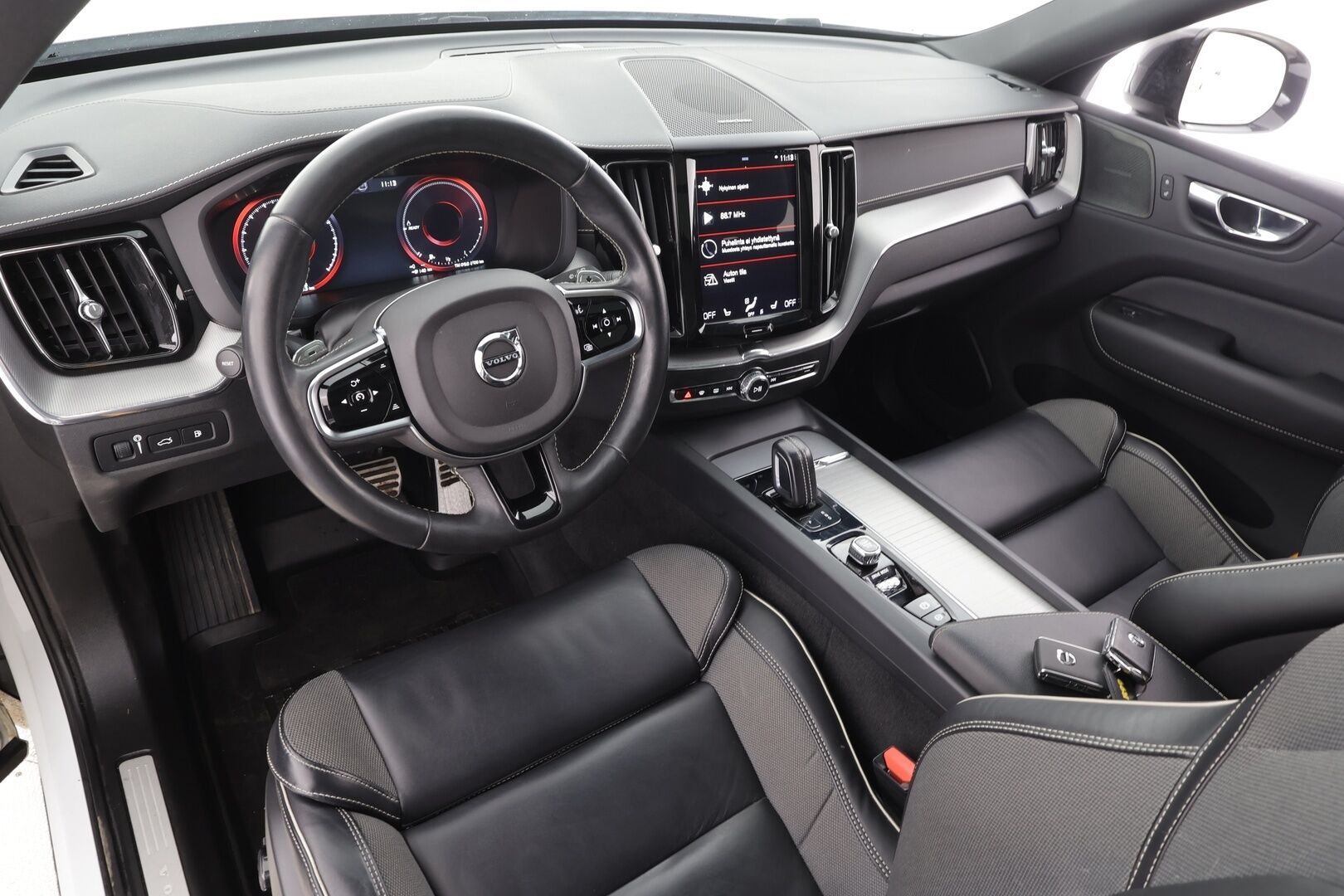 Volvo XC60 2020 T8 TwE AWD Polestar Engineered aut * ACC / Webasto / Full LED / Koukku / H&K / Panorama / Muistipenkki / 360° / Keyless / BLIS  * - 1.Om Suomi-auto / Kahdet renkaat aluvanteilla / Merkkihuollettu / Huippuvarusteet - HULLUT AVAJAISHULINAT KORKOTARJOUS 3,29 %