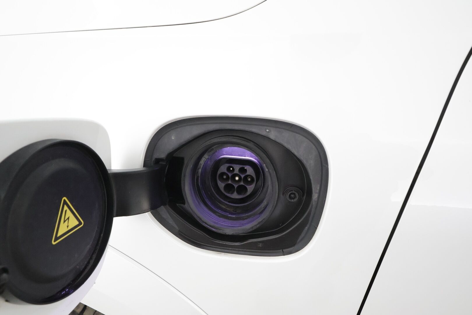 Volvo XC60 2020 T8 TwE AWD Polestar Engineered aut * ACC / Webasto / Full LED / Koukku / H&K / Panorama / Muistipenkki / 360° / Keyless / BLIS  * - 1.Om Suomi-auto / Kahdet renkaat aluvanteilla / Merkkihuollettu / Huippuvarusteet - HULLUT AVAJAISHULINAT KORKOTARJOUS 3,29 %