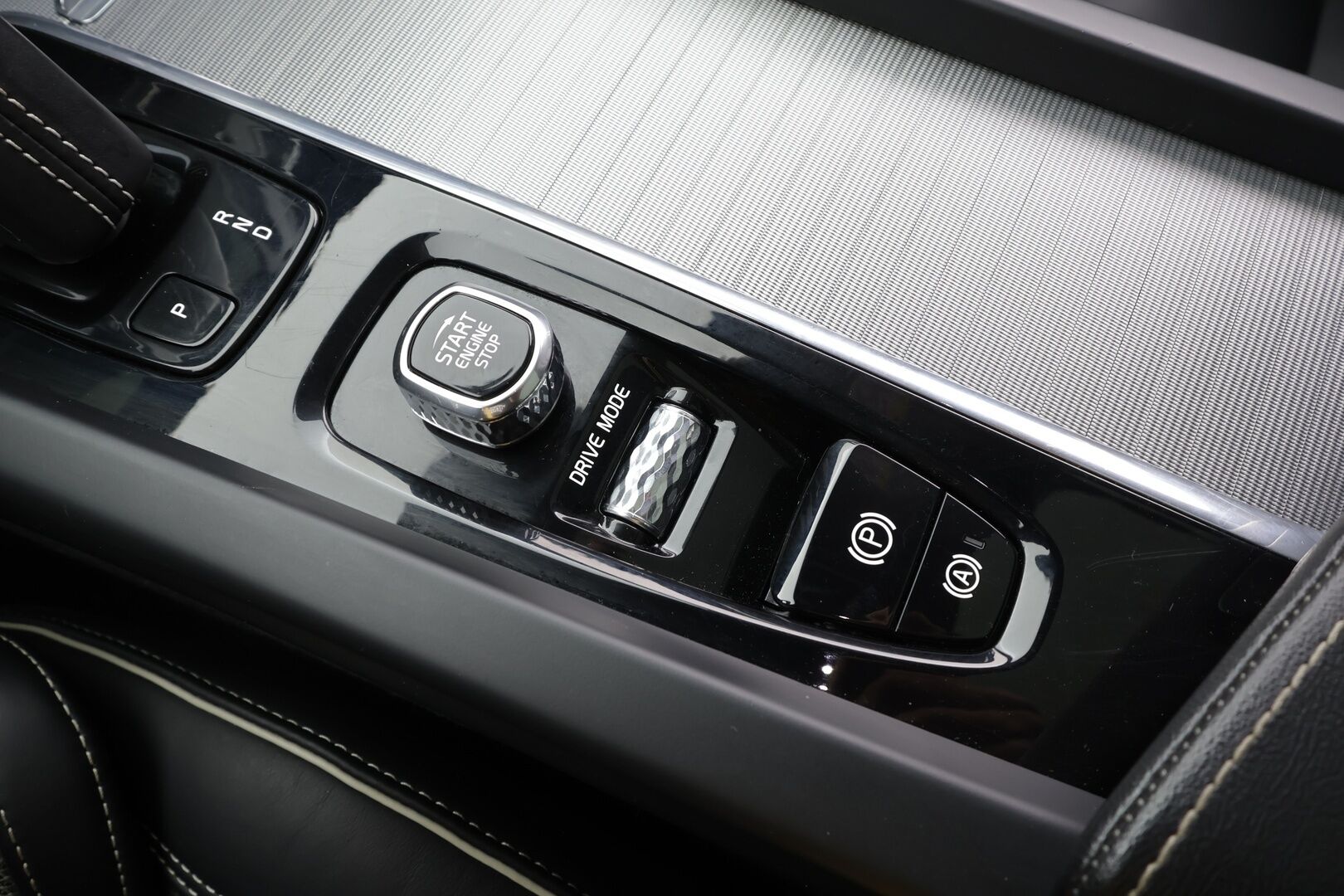 Volvo XC60 2020 T8 TwE AWD Polestar Engineered aut - ACC | Webasto | Full LED | Koukku | H&K | Panorama | Muistipenkki |360° |Keyless | BLIS