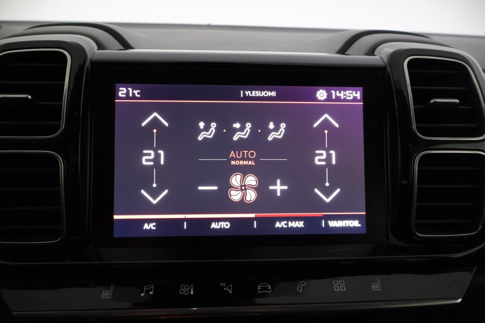 Citroen C5 Aircross 2020 PureTech 180 Feel EAT8 Automaatti* Kaistavahti / Digimittaristo / Tutkat * - *Luotettavalla ja paremmalla 1.6 tekniikalla / Merkkiliikkeen huoltohistoria *