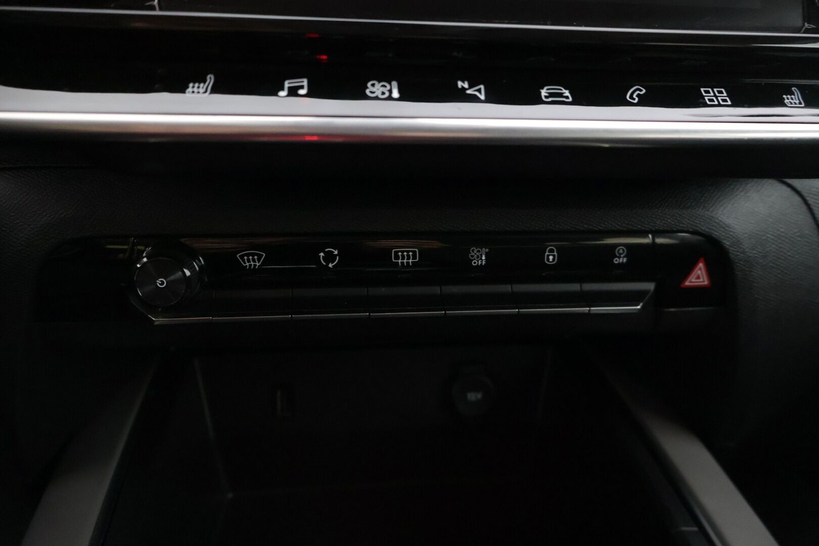 Citroen C5 Aircross 2020 PureTech 180 Feel EAT8 Automaatti* Kaistavahti / Digimittaristo / Tutkat * - *Luotettavalla ja paremmalla 1.6 tekniikalla / Merkkiliikkeen huoltohistoria *