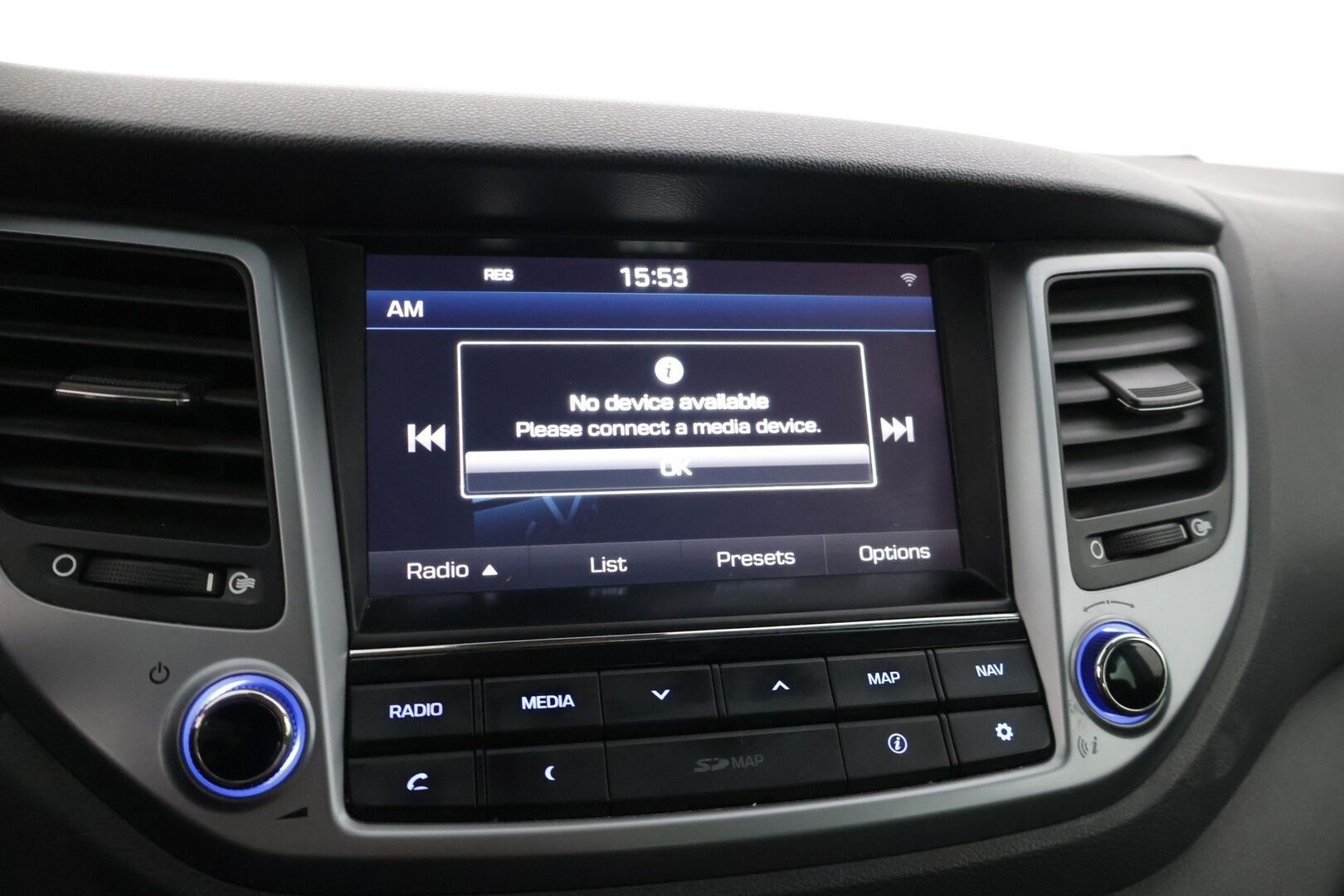 Hyundai Tucson 2016 1.6 T-GDI 4WD 7DCT-aut Premium * Panorama / Blis / Kaistavahti / lämmitettävät/tuuletettavat etupenkit /  Nahkapenkit * - * huippuvarusteet / Uusi tuulilasi / 2x vanteet ja hyvillä kumeilla *