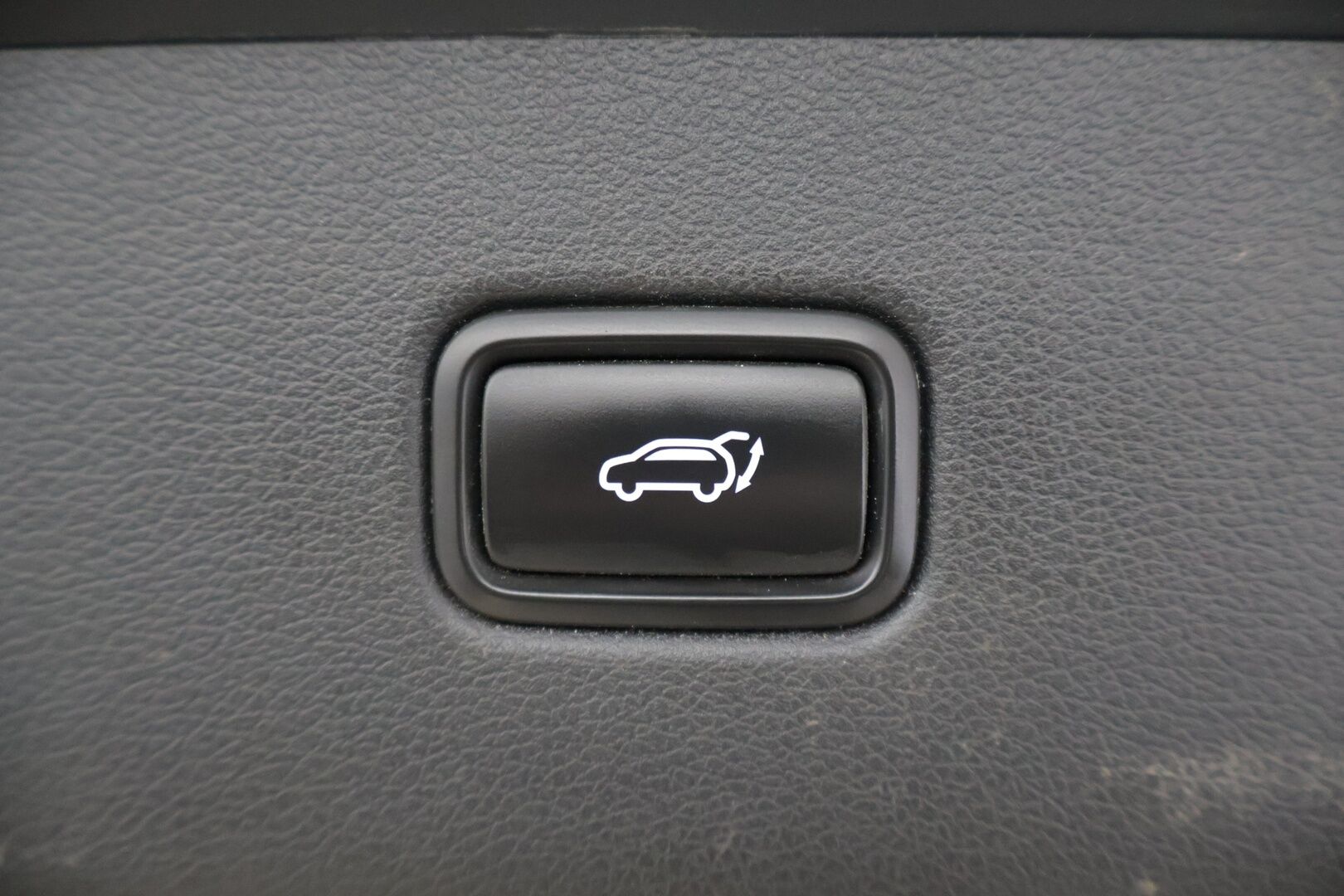 Hyundai Tucson 2016 1.6 T-GDI 4WD 7DCT-aut Premium * Panorama / Blis / Kaistavahti / lämmitettävät/tuuletettavat etupenkit /  Nahkapenkit * - * huippuvarusteet / Uusi tuulilasi / 2x vanteet ja hyvillä kumeilla *