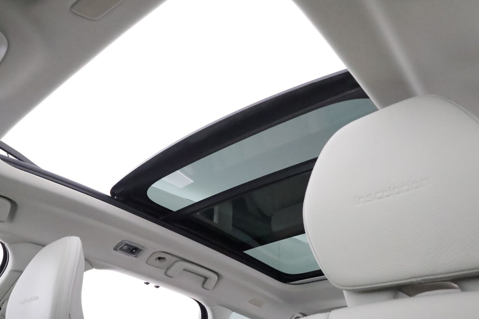 Volvo V90 2020 T8 TwE AWD Inscription aut **Full LED / Adapt.vakkari / 360 kamera / Muistipenkki /  Sporttinahat / TULOSSA