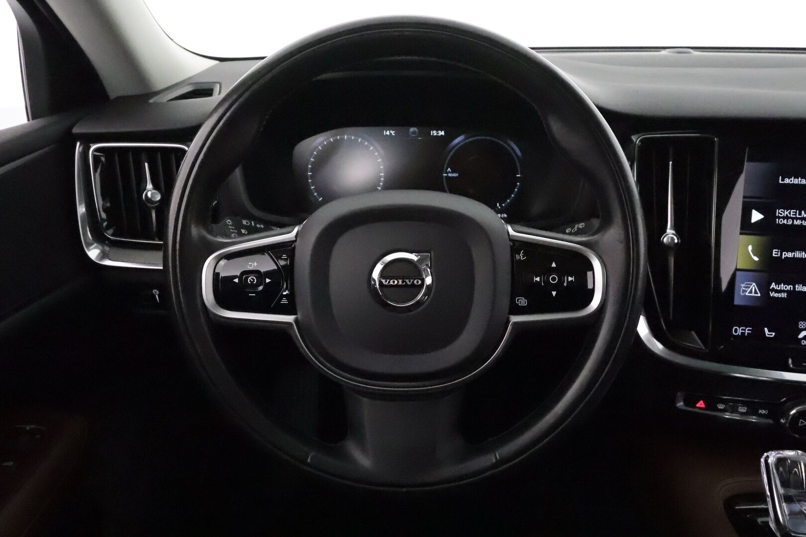 Volvo V60 2020 T8 TwE AWD Inscription aut *ACC / Webasto / Muistipenkki / Panorama / LED / Navi / Ruskeat sporttinahat* - 1.Om Suomi-auto / Kahdet renkaat aluvanteilla