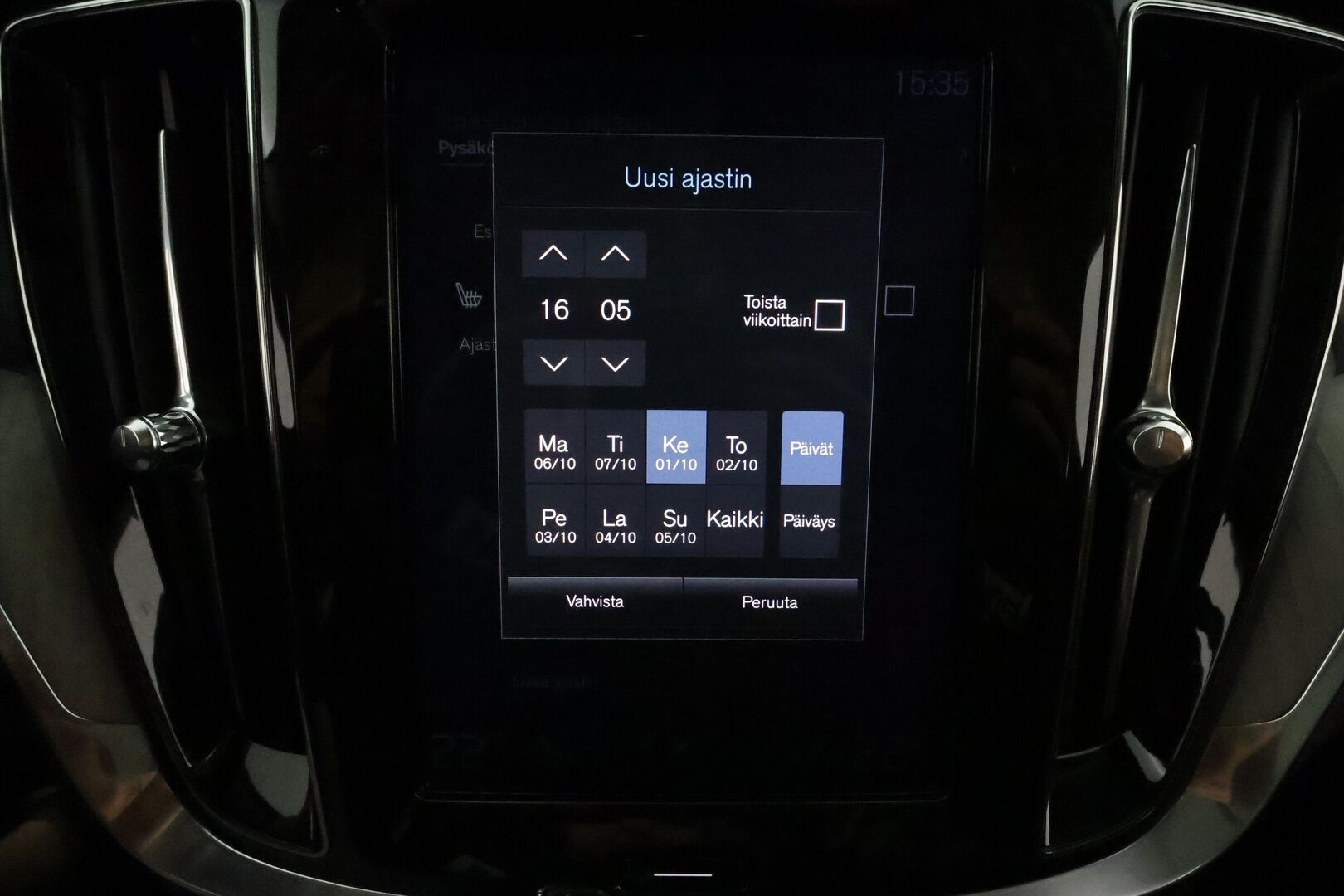 Volvo V60 2020 T8 TwE AWD Inscription aut *ACC / Webasto / Muistipenkki / Panorama / LED / Navi / Ruskeat sporttinahat* - 1.Om Suomi-auto / Kahdet renkaat aluvanteilla