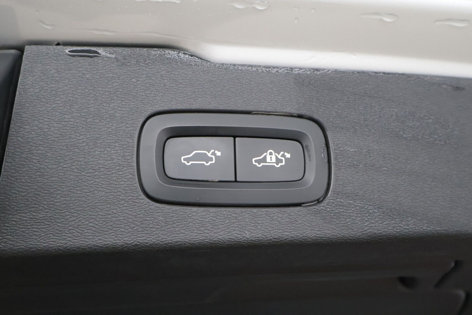 Volvo V60 Cross Country 2019 D4 AWD aut **Nahkasisusta / Sporttipenkit muistilla / VoC / ACC / 360 kamerat / Koukku ** - Hyvä huoltohistoria! / Jakohihna tehty 2024 - HULLUT AVAJAISHULINAT KORKOTARJOUS 3,29 %