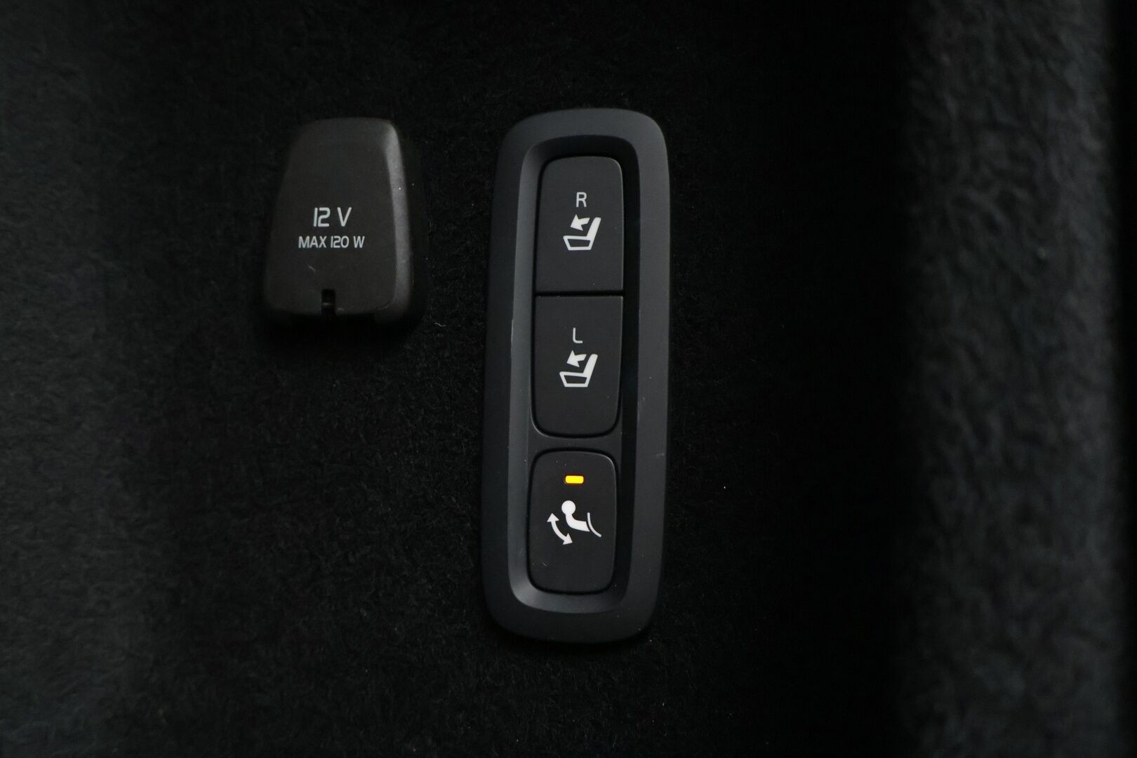 Volvo V60 Cross Country 2019 D4 AWD aut **Nahkasisusta / Sporttipenkit muistilla / VoC / ACC / 360 kamerat / Koukku ** - Hyvä huoltohistoria! / Jakohihna tehty 2024 - HULLUT AVAJAISHULINAT KORKOTARJOUS 3,29 %