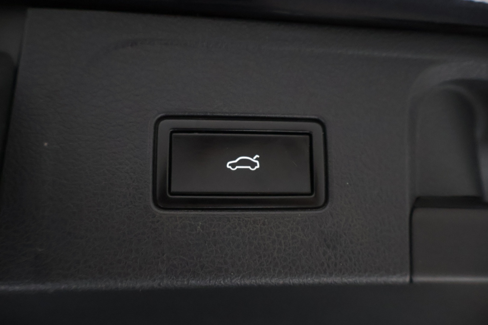Volkswagen Passat 2016 Variant GTE Plug-In Hybrid 160 kW (218 hv) DSG-automaatti - ACC | 360° kamera | Lasikatto | Ambient Light | Navi | Hudi | Pysäköintitutkat