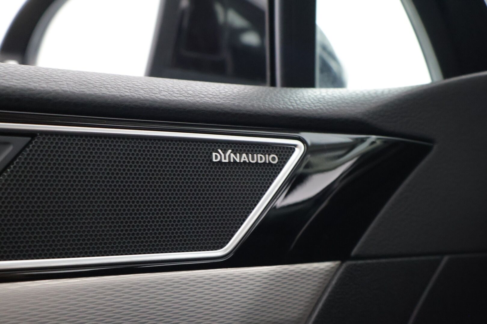 Volkswagen Passat 2016 Variant GTE Plug-In Hybrid 160 kW (218 hv) DSG-automaatti - ACC | 360° kamera | Lasikatto | Ambient Light | Navi | Hudi | Pysäköintitutkat